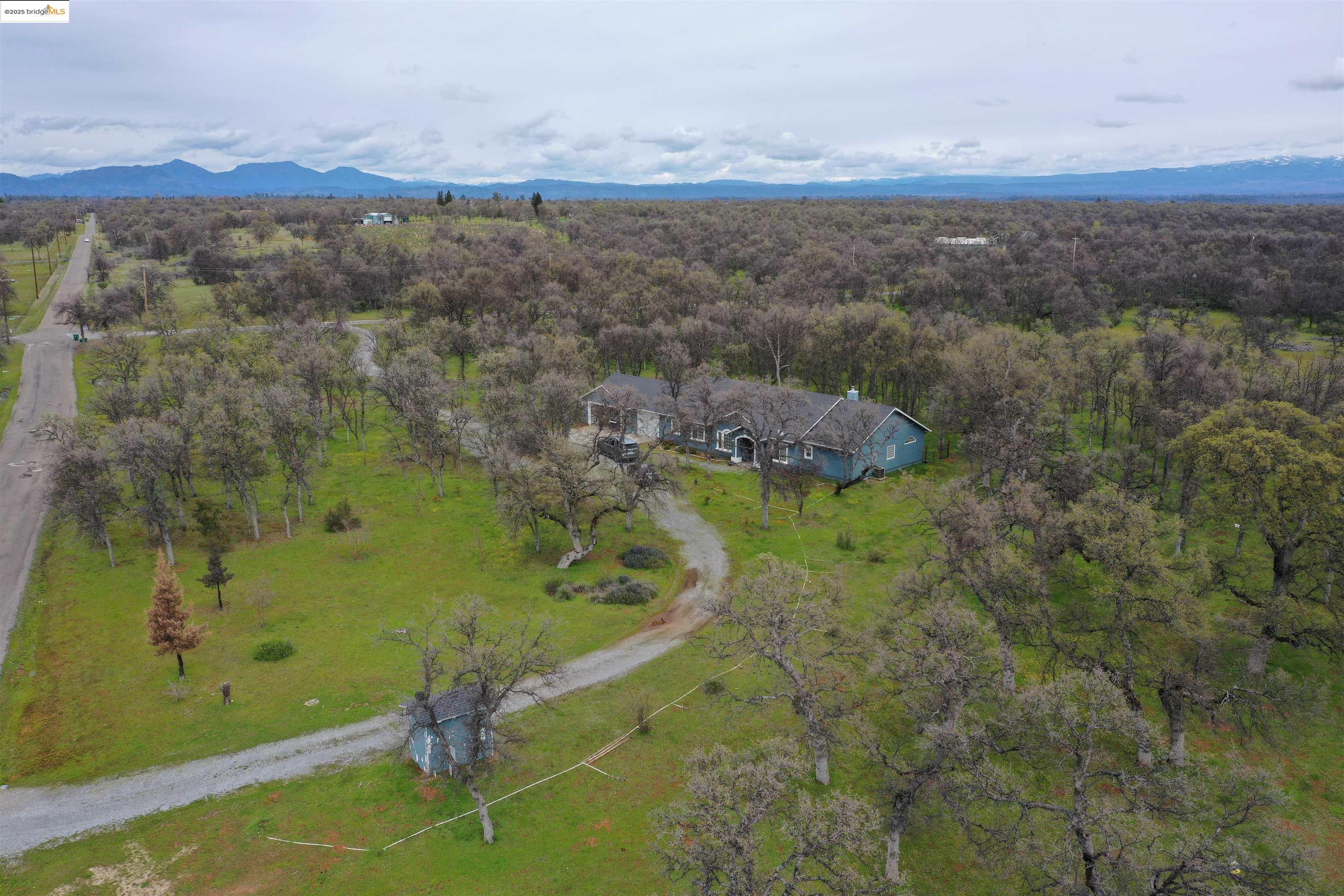 8585 Whispering Oaks Rd