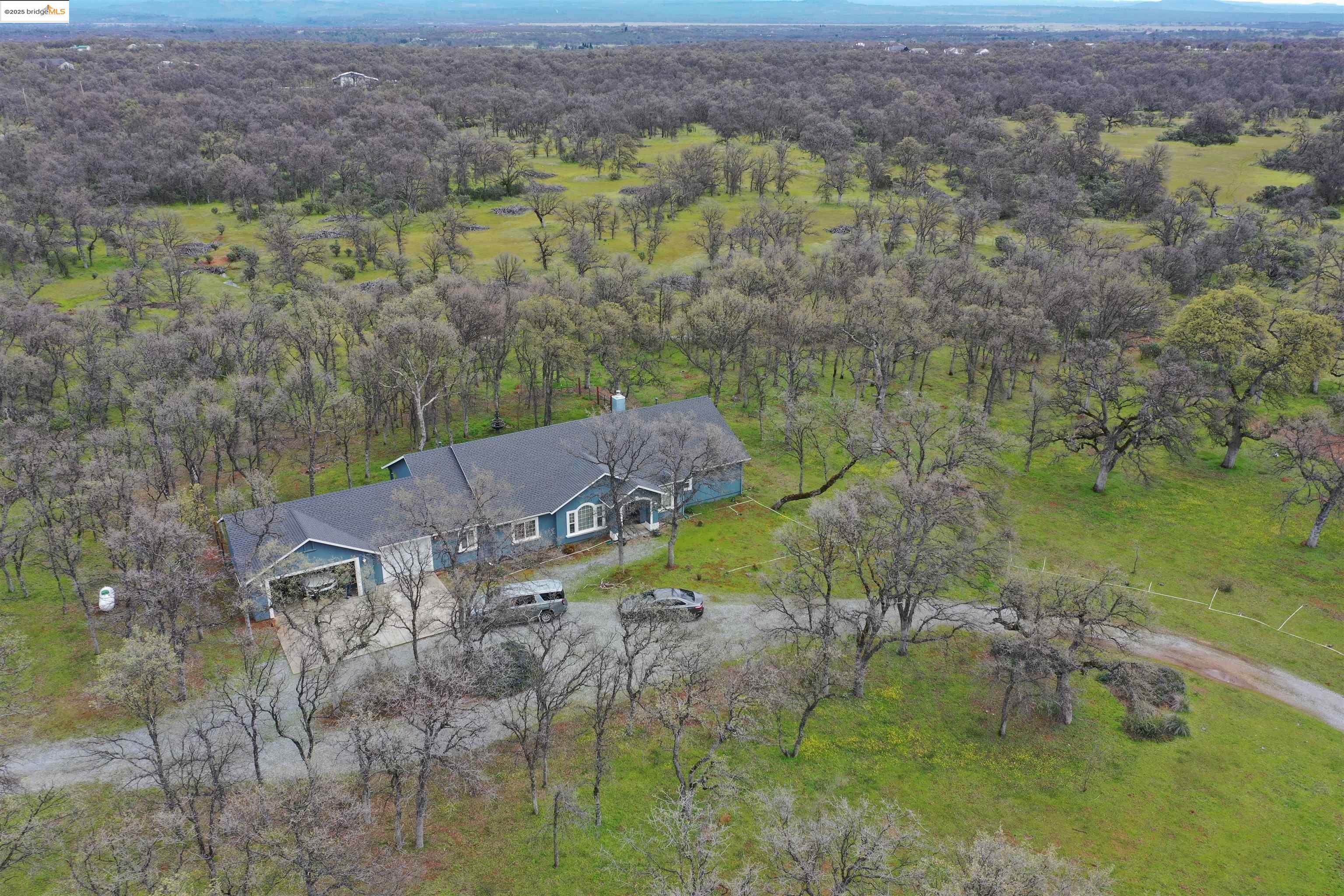 8585 Whispering Oaks Rd