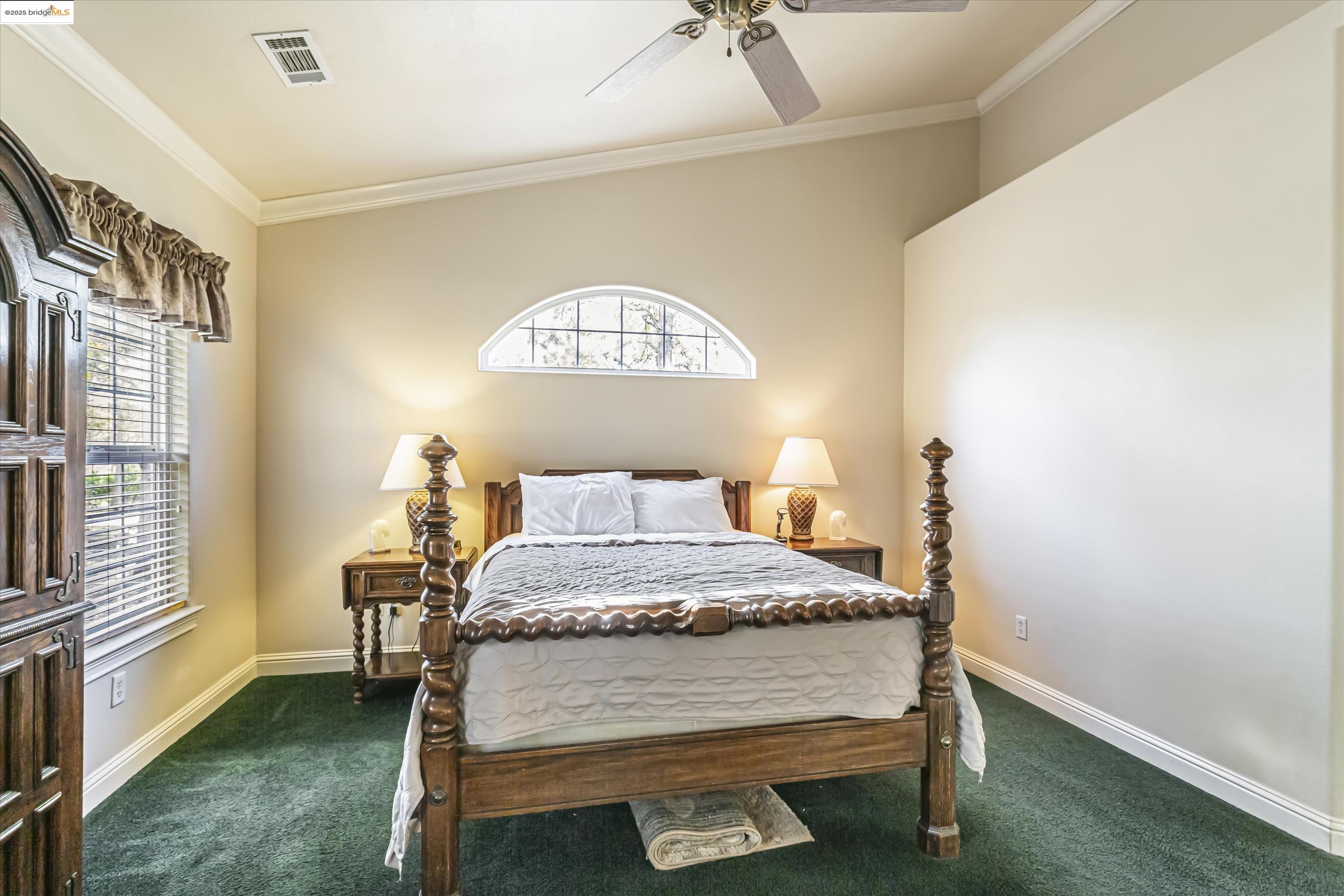 8585 Whispering Oaks Rd
