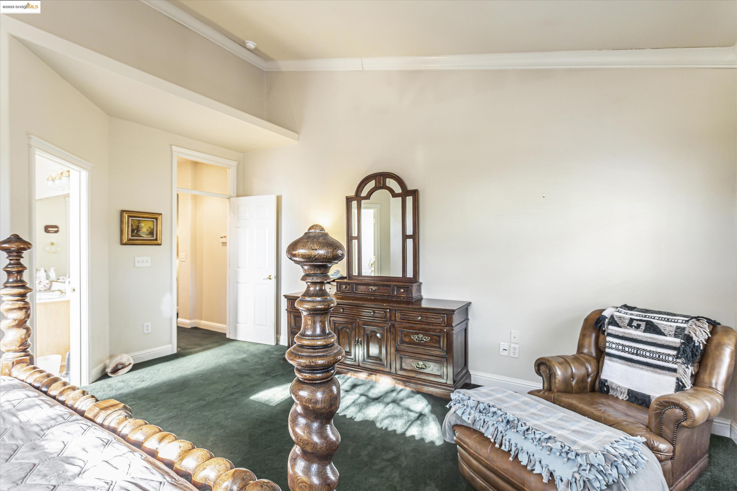 8585 Whispering Oaks Rd