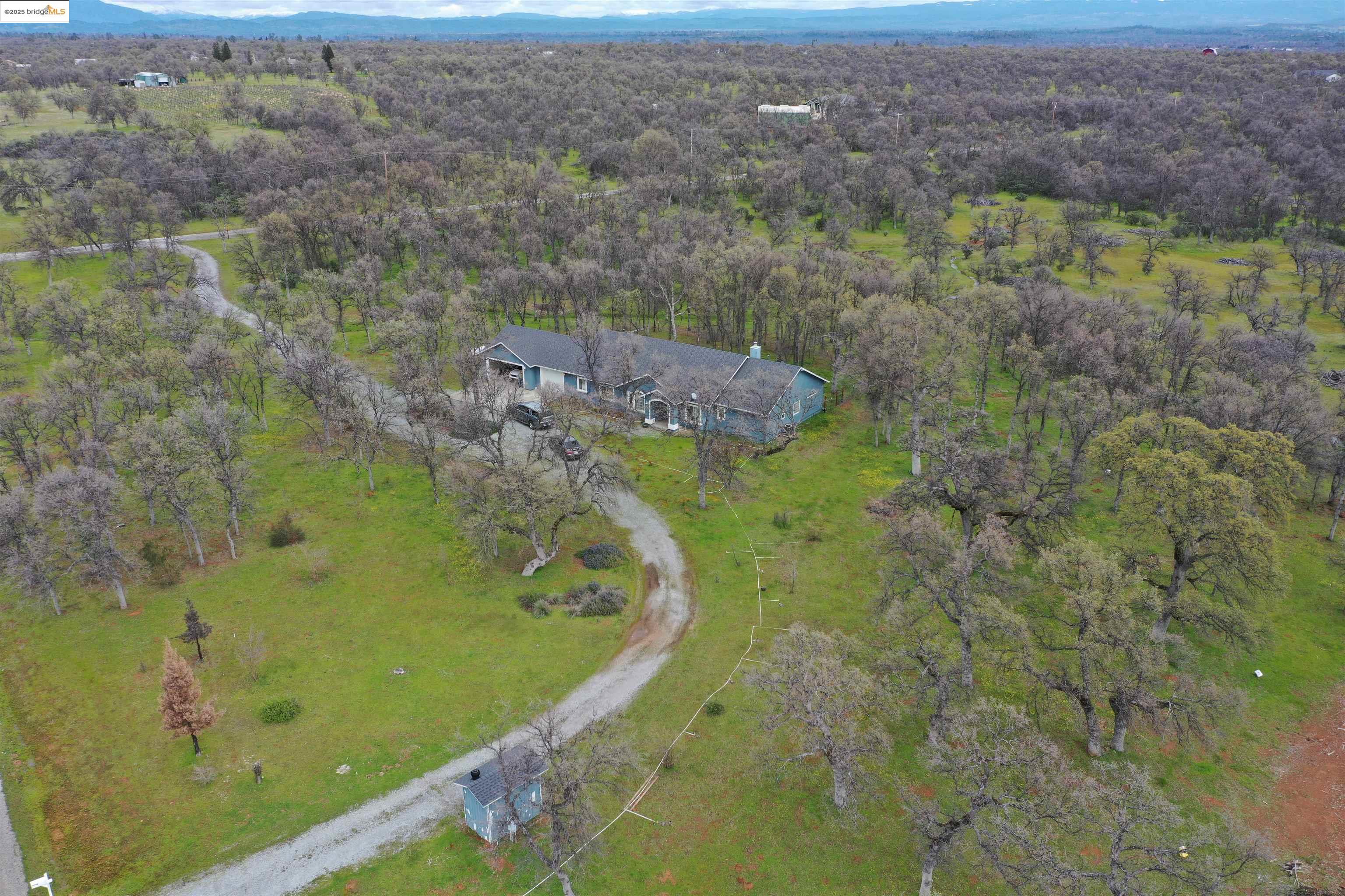 8585 Whispering Oaks Rd