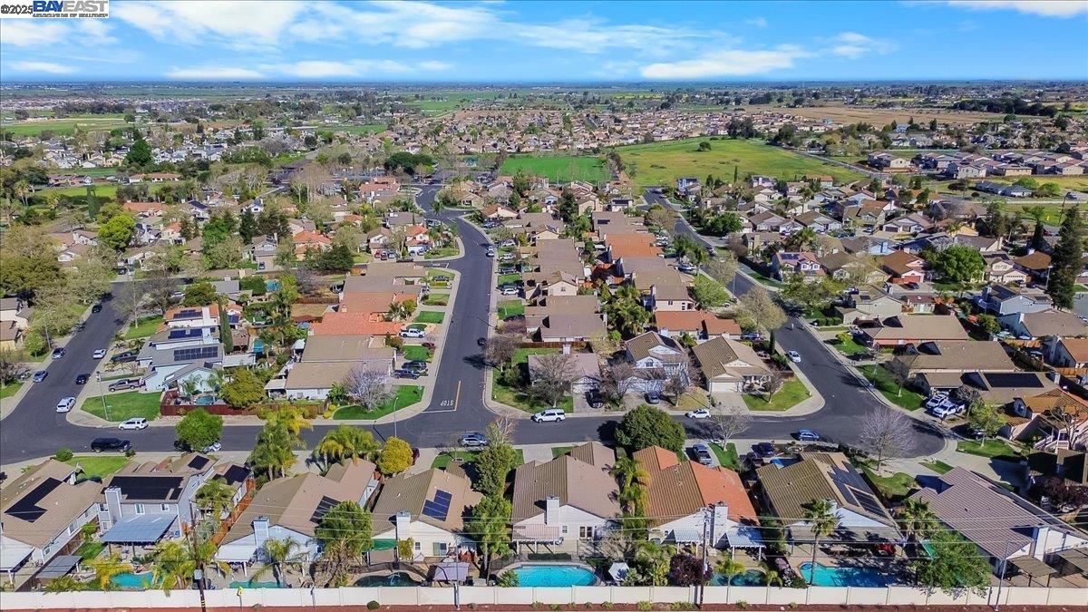 233 Oak View Ln