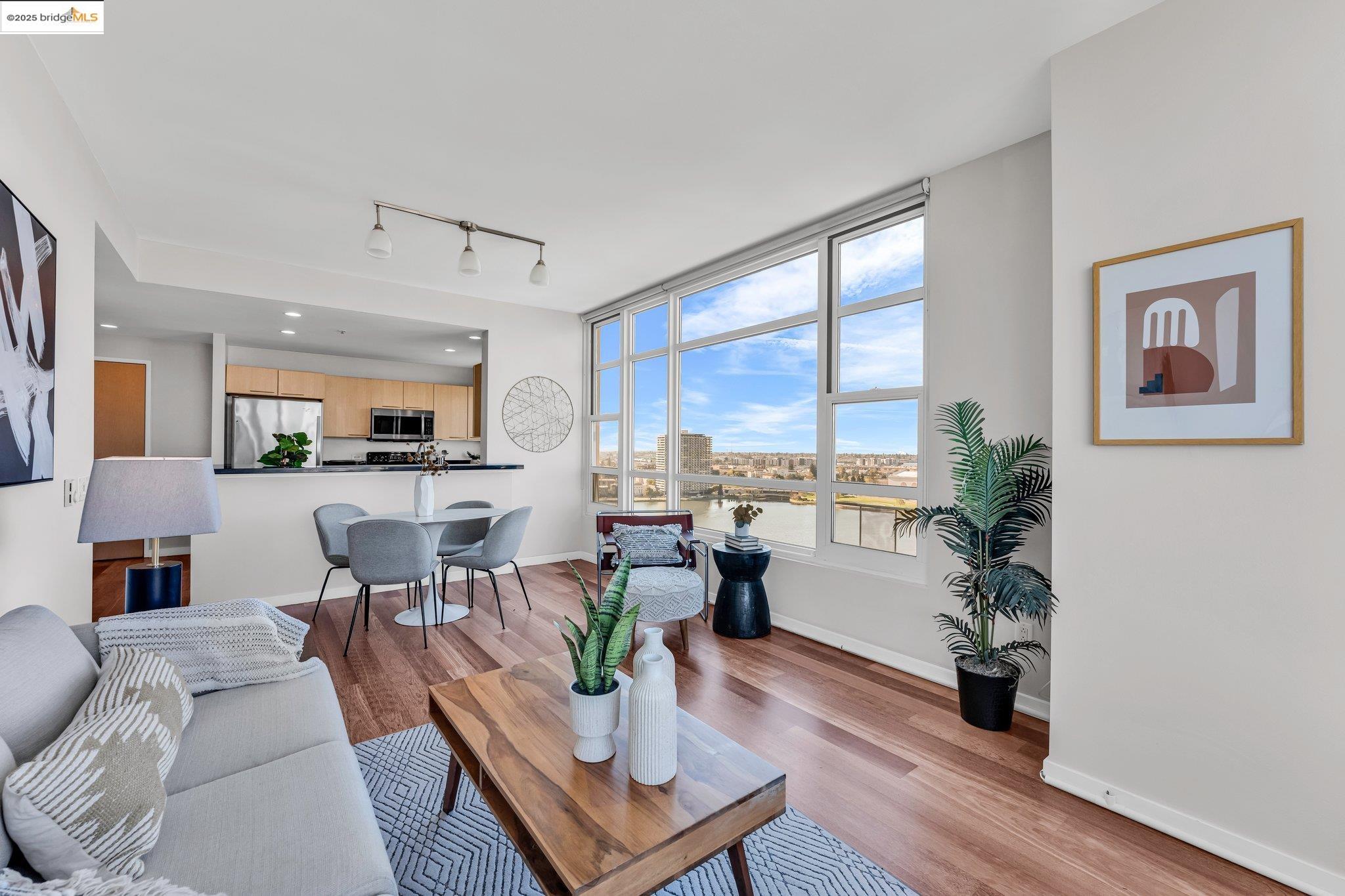 1 Lakeside Dr # 1803