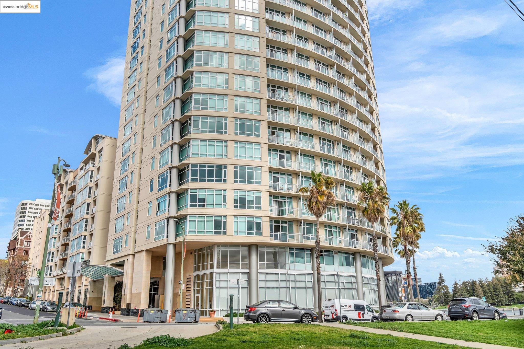 1 Lakeside Dr # 1803