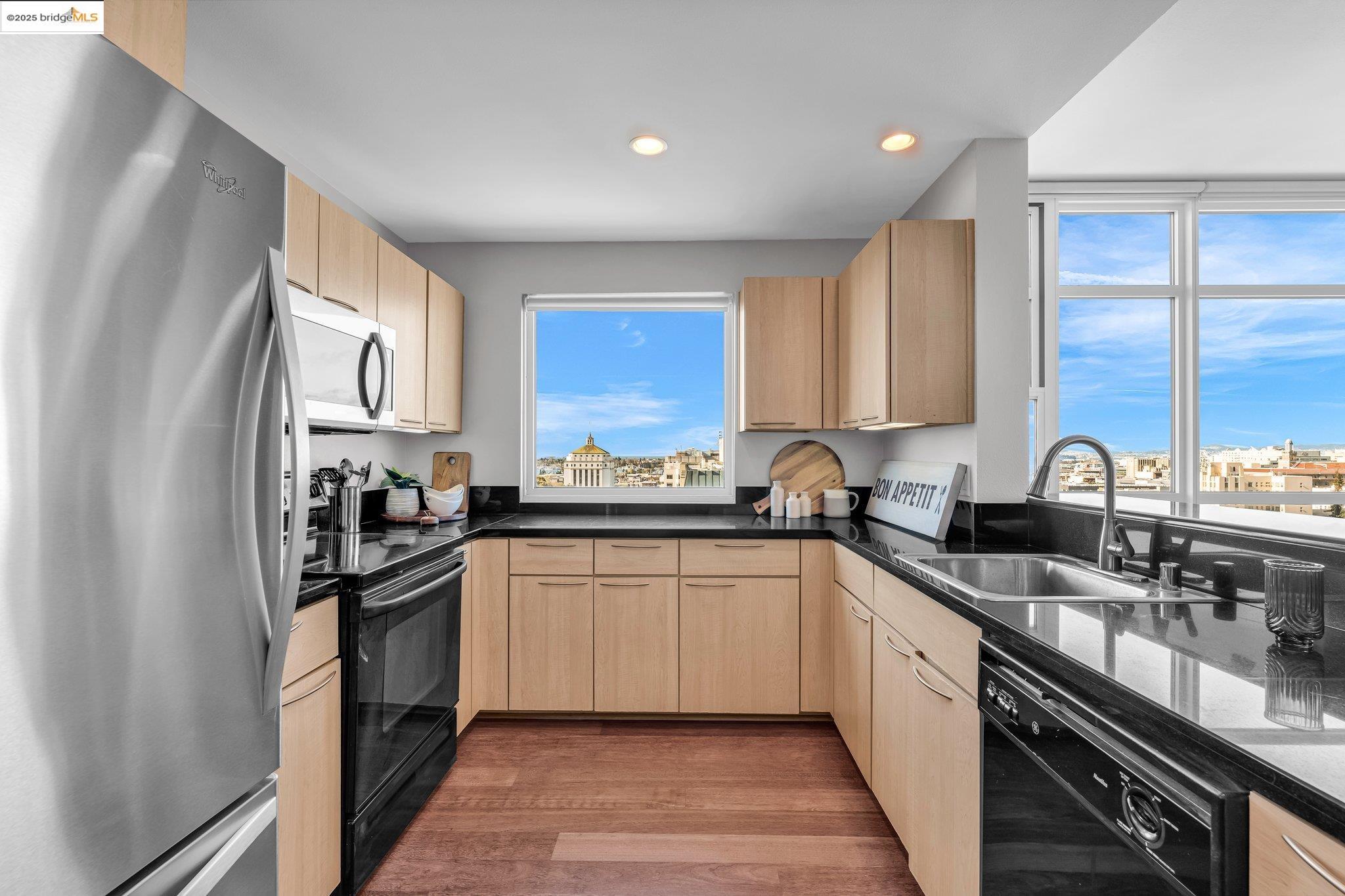 1 Lakeside Dr # 1803