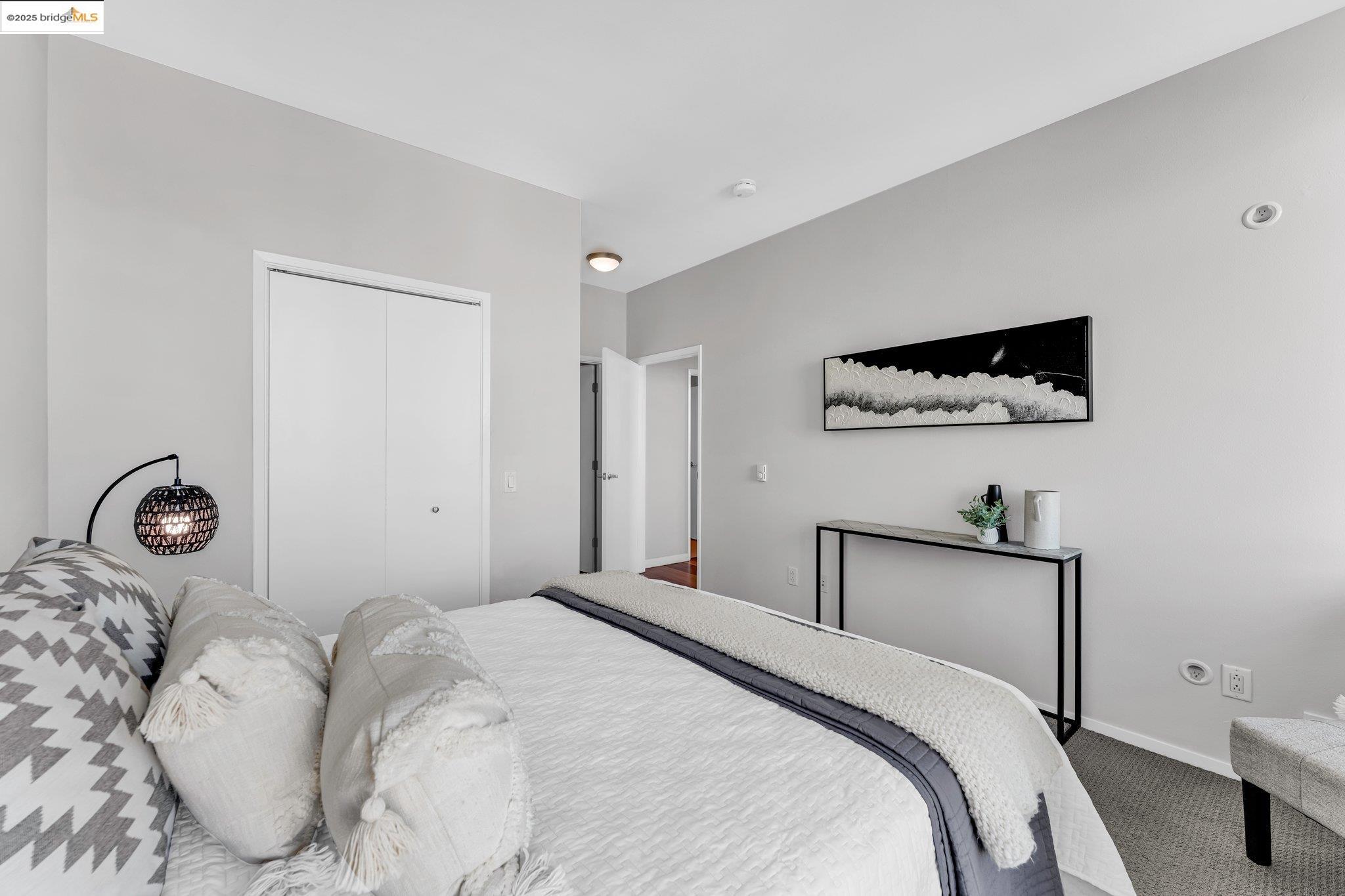 1 Lakeside Dr # 1803
