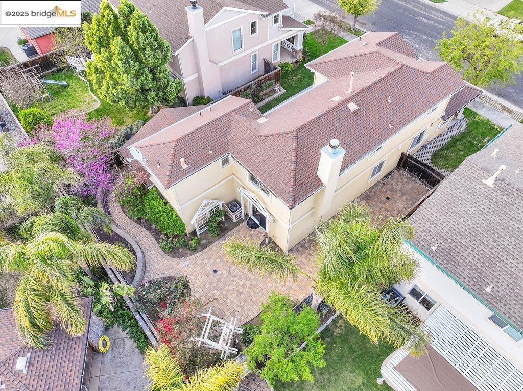 908 Sawyer Way