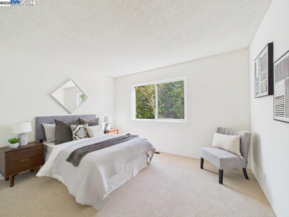 383 Holiday Hills Dr