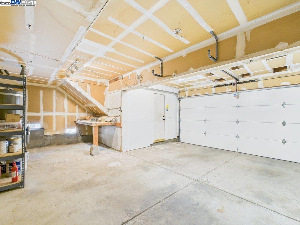 383 Holiday Hills Dr