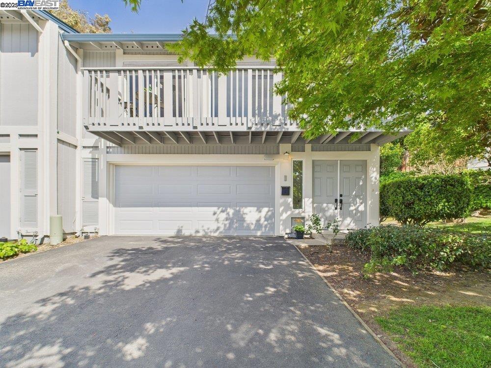 383 Holiday Hills Dr