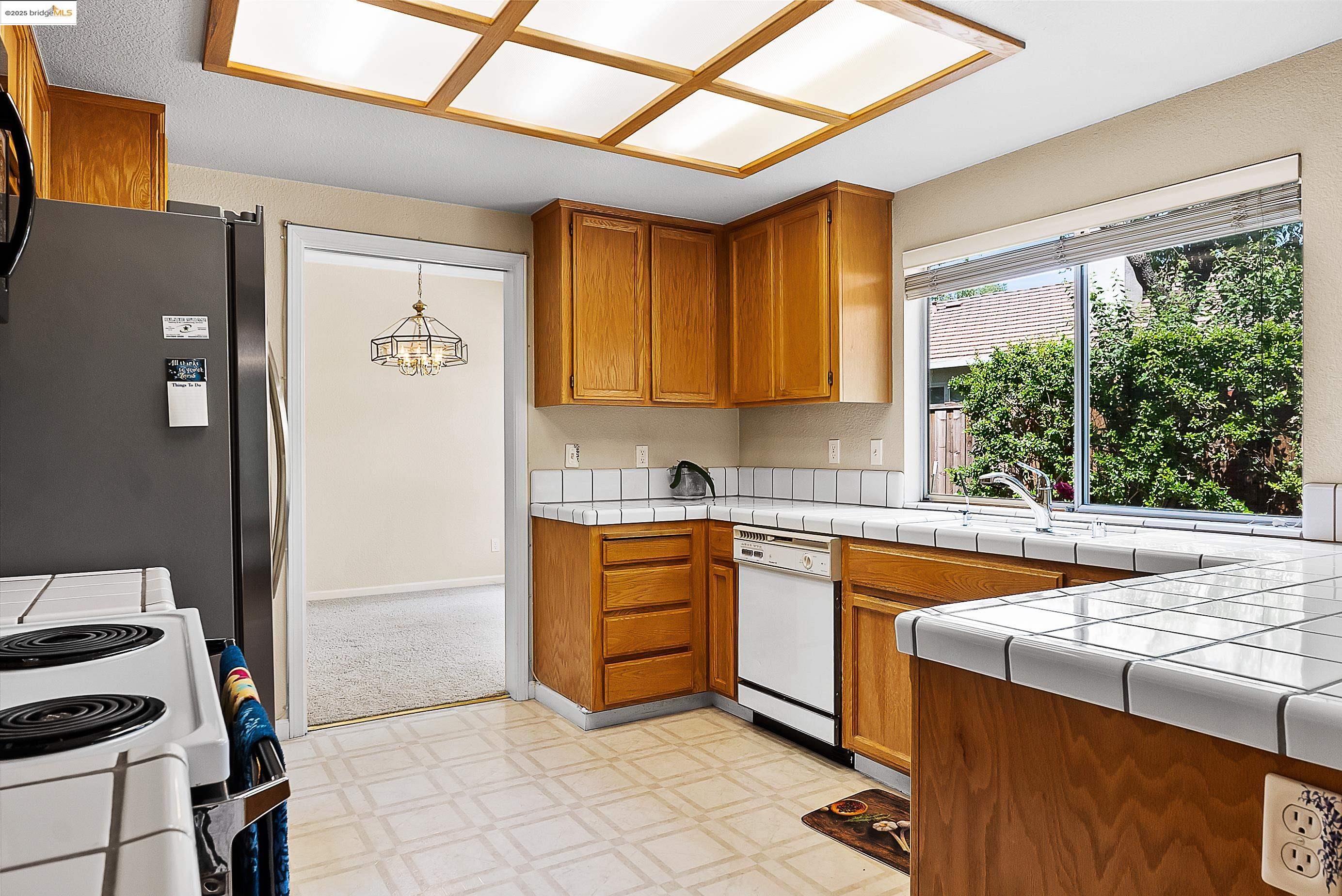 120 Weatherly Ct