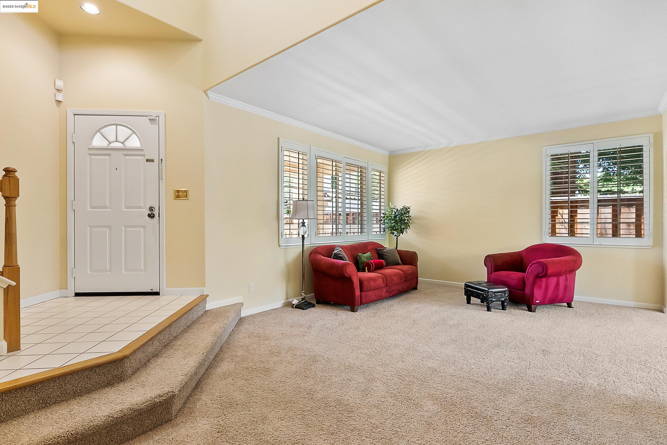 120 Weatherly Ct