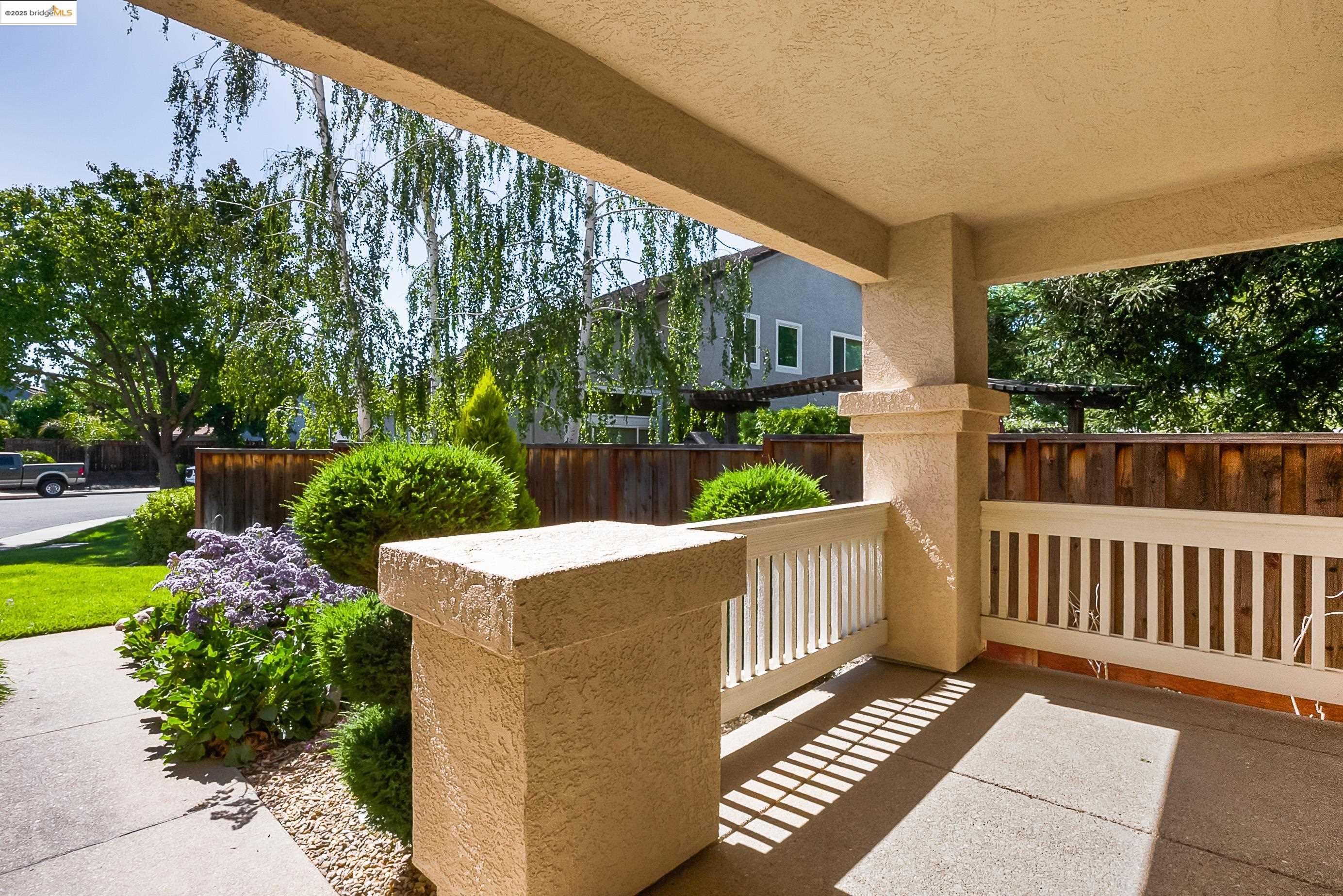 120 Weatherly Ct