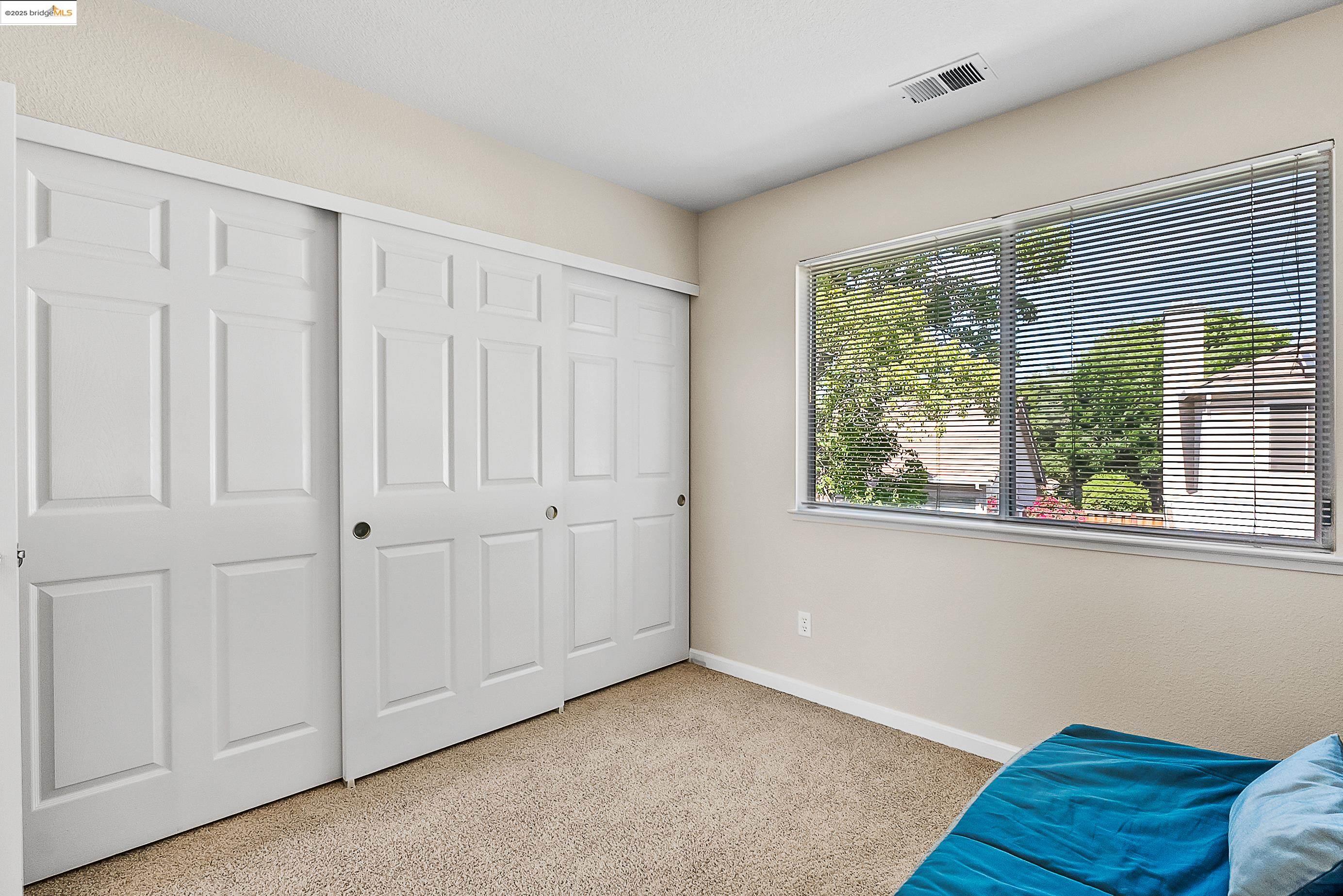 120 Weatherly Ct