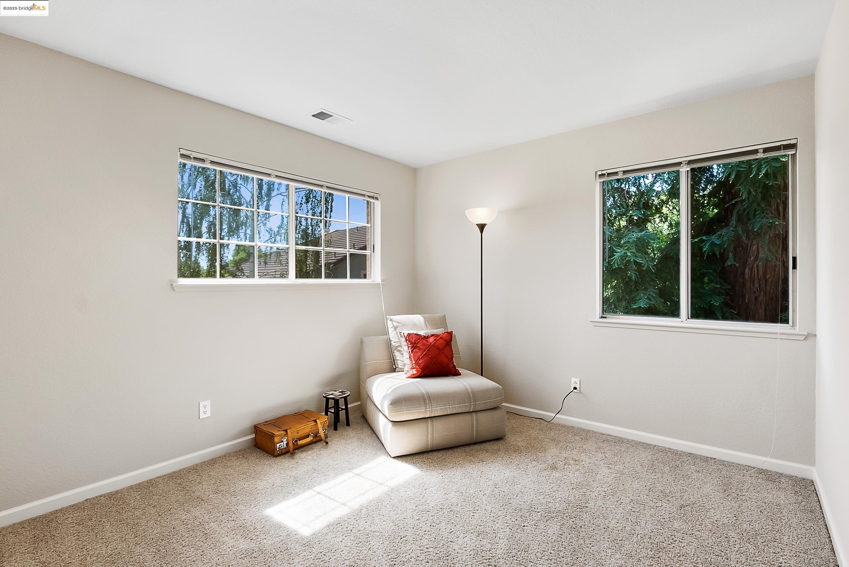 120 Weatherly Ct