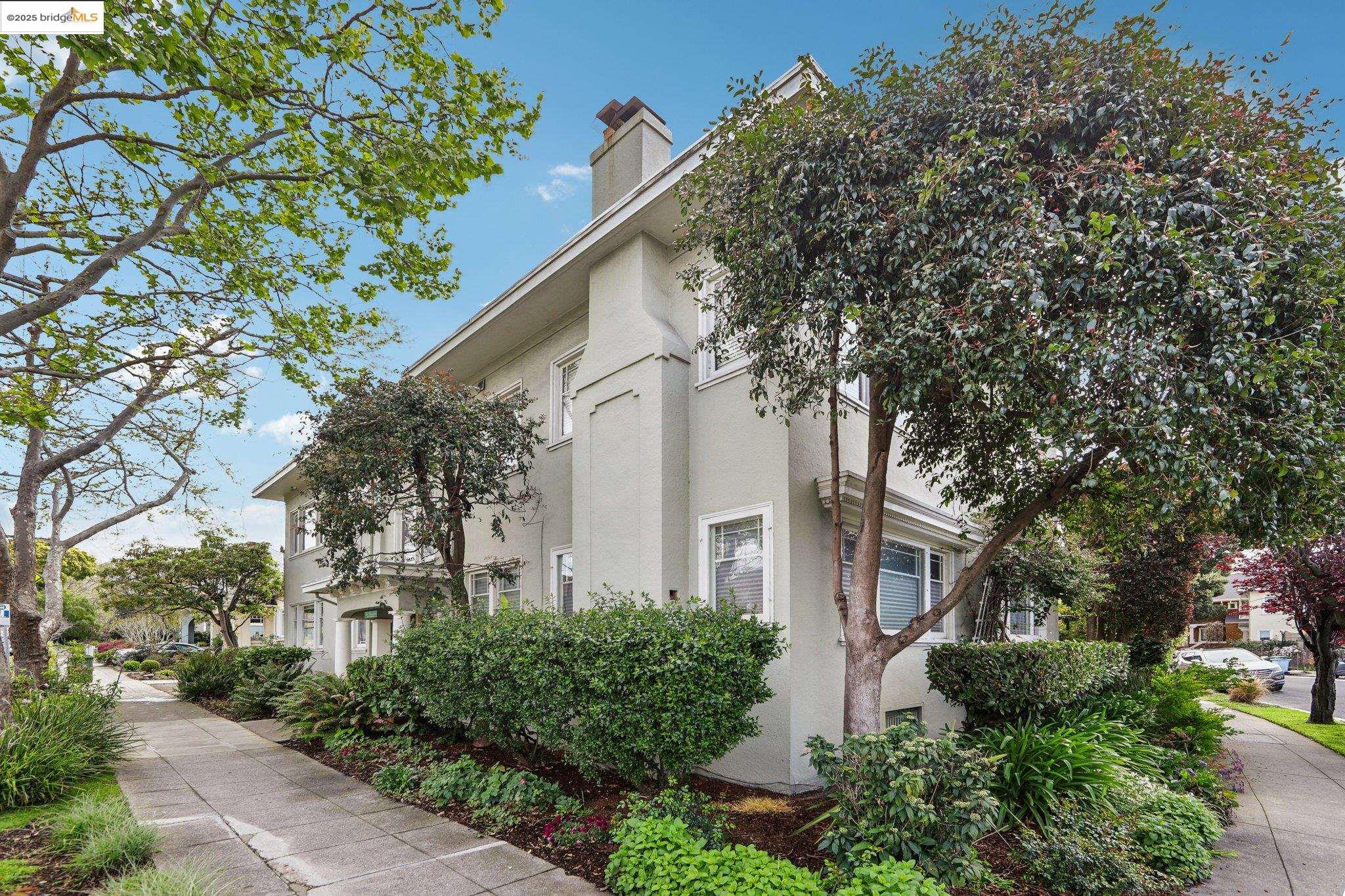 2600 Ashby Ave # 3