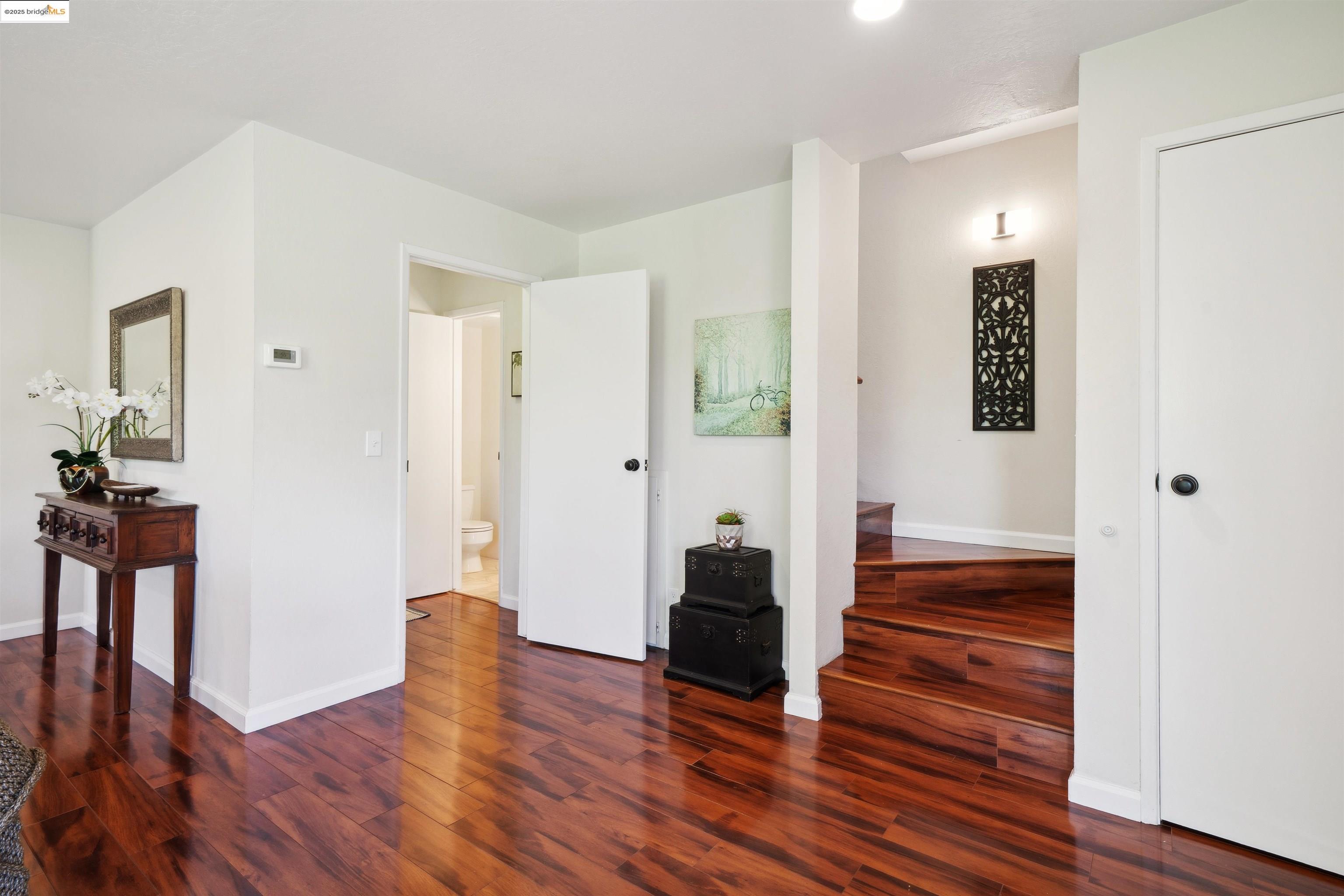 1706 Dalessi Dr