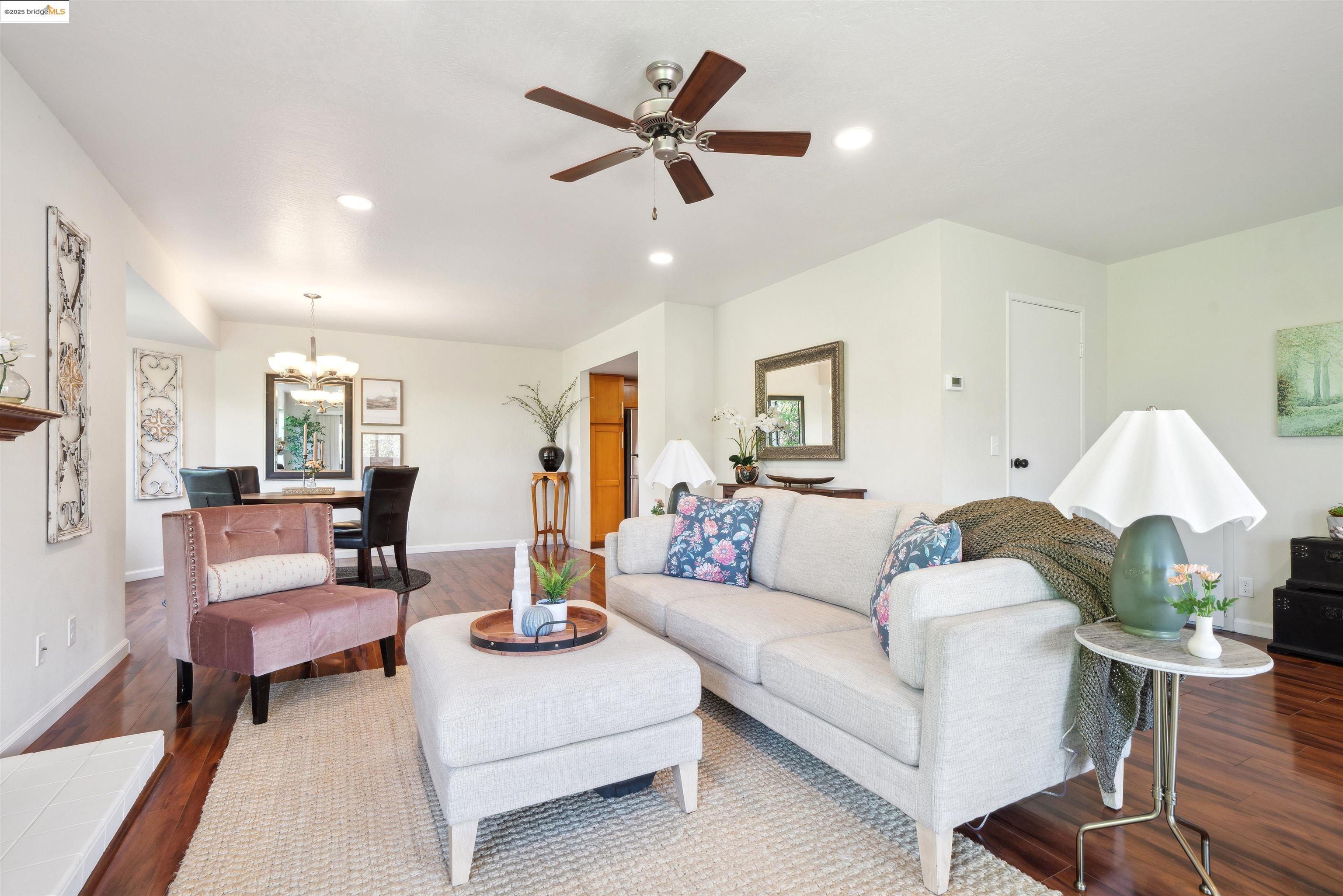 1706 Dalessi Dr