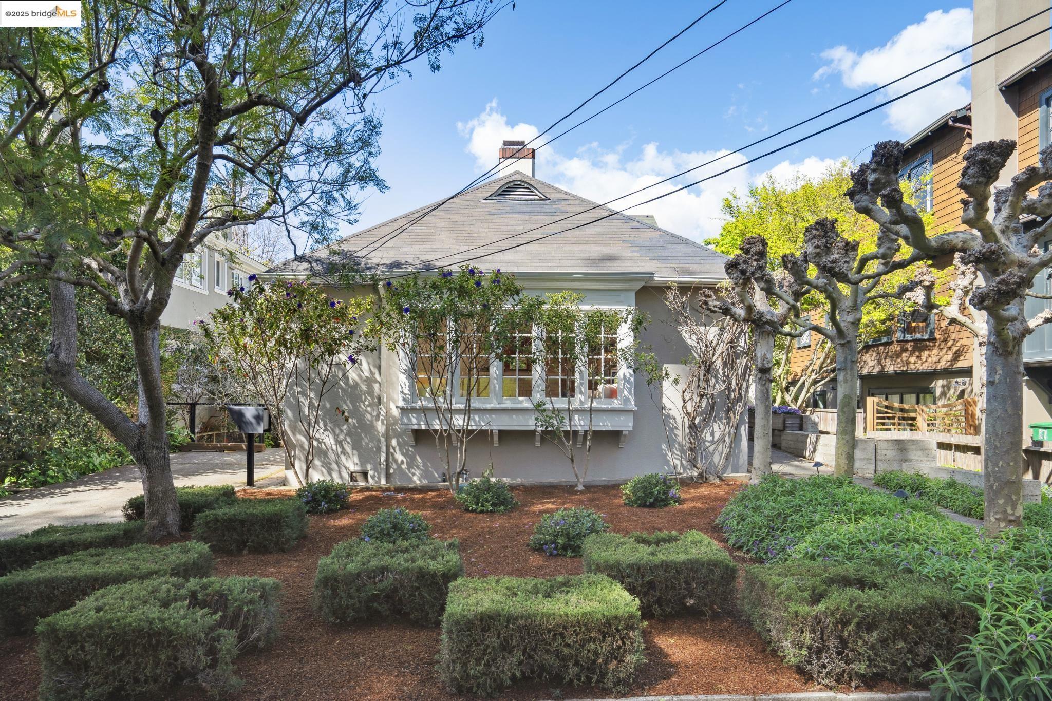 59 Parkside Dr