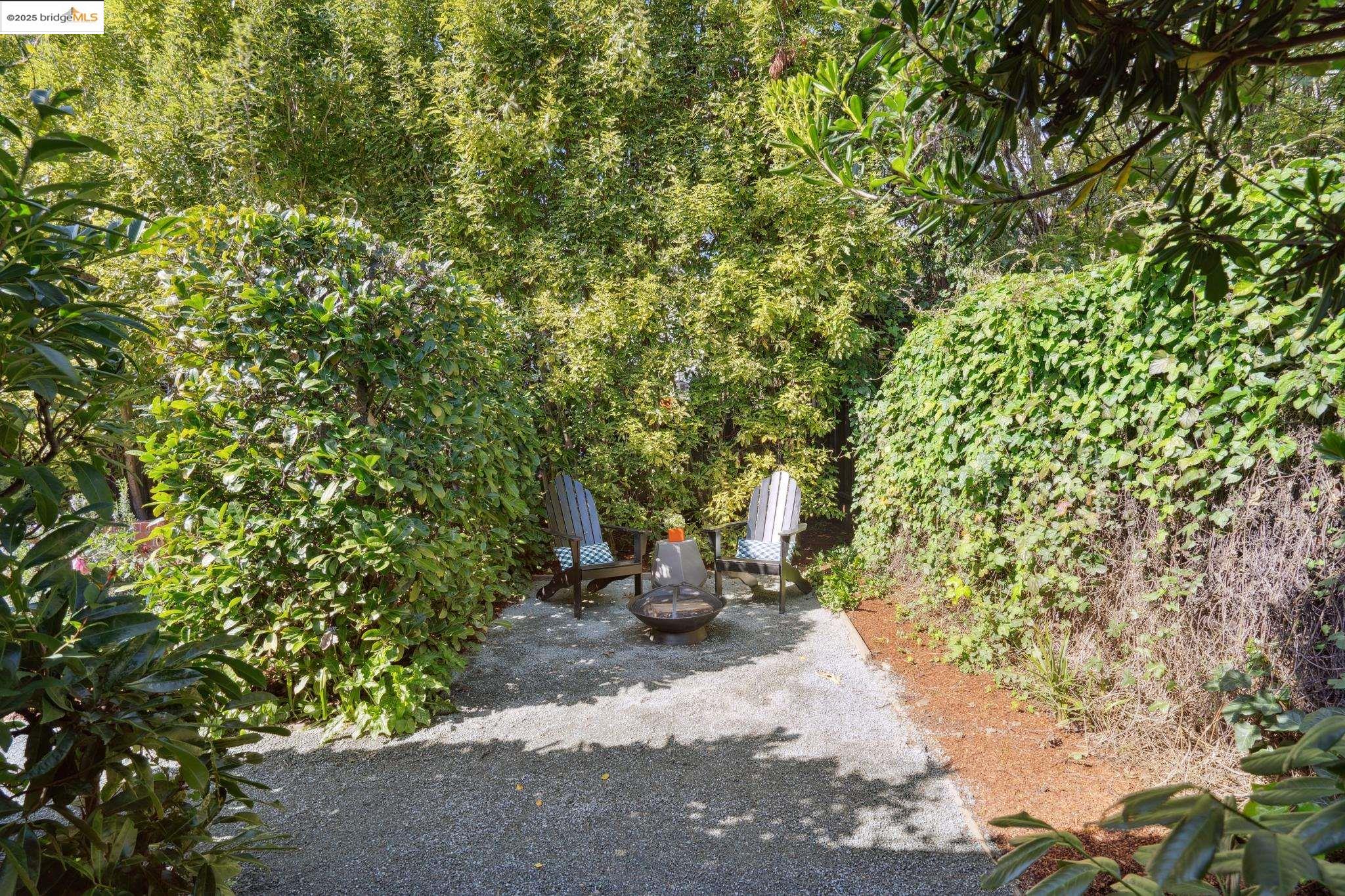 59 Parkside Dr