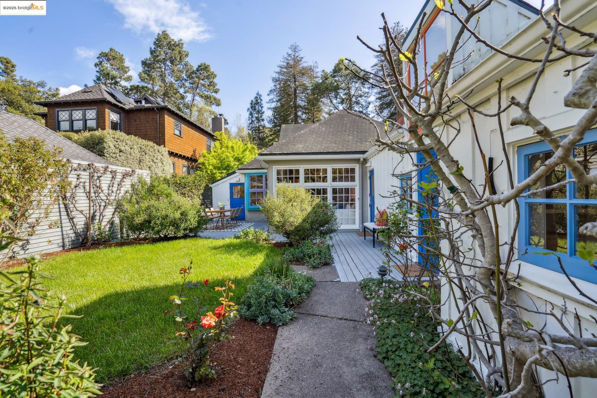59 Parkside Dr
