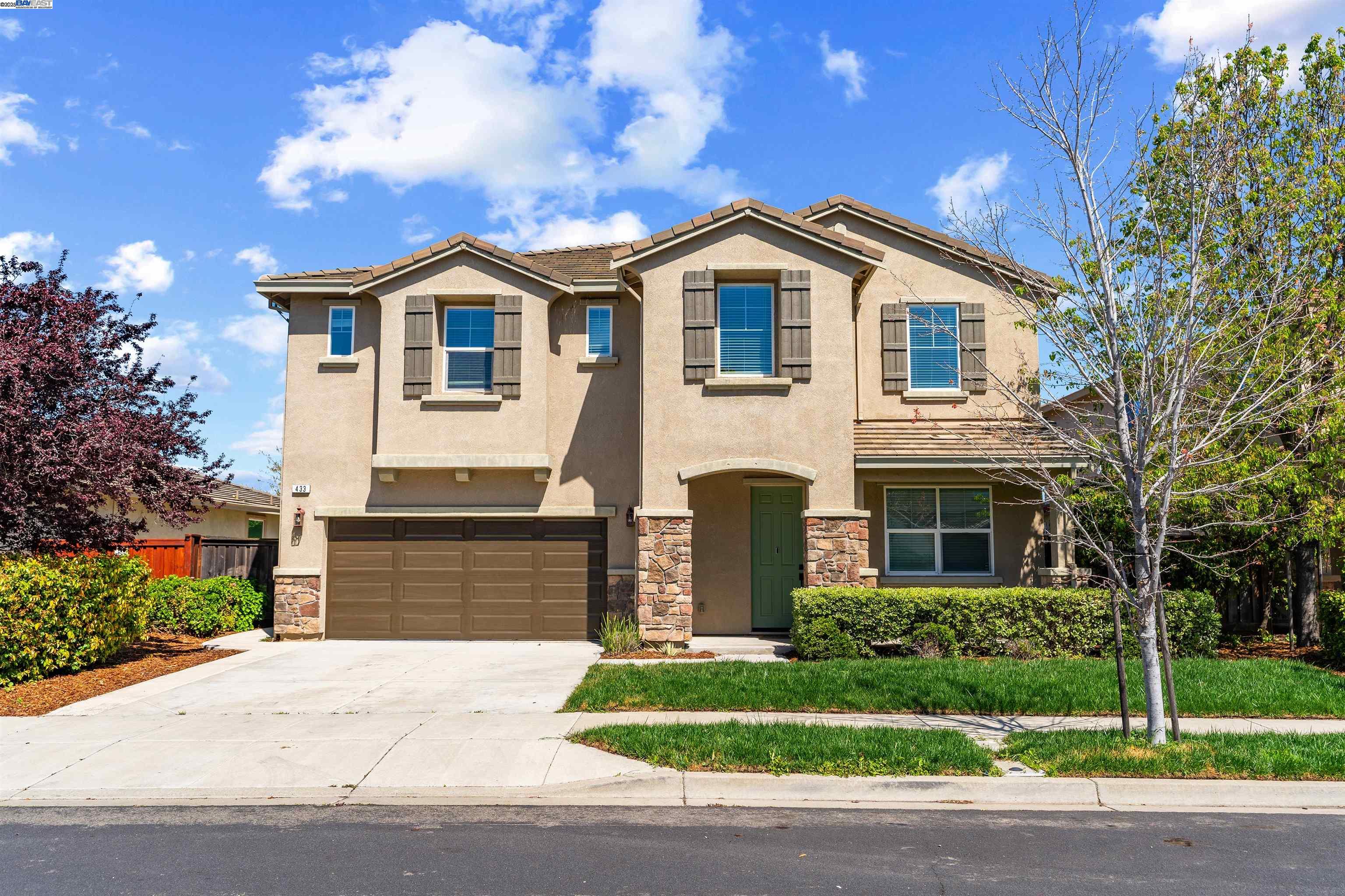 433 Sonnet Ct