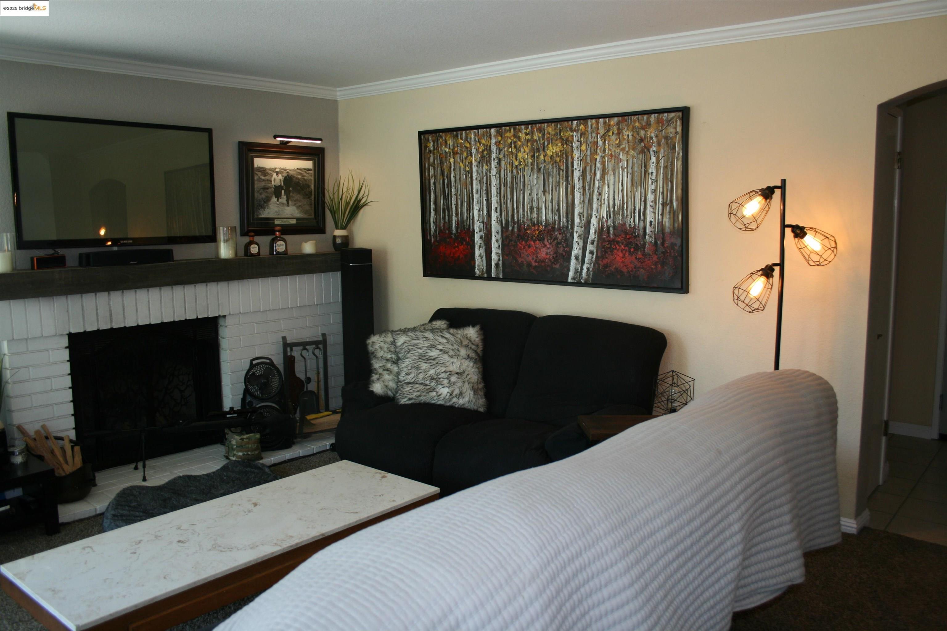 2070 Largo Ct