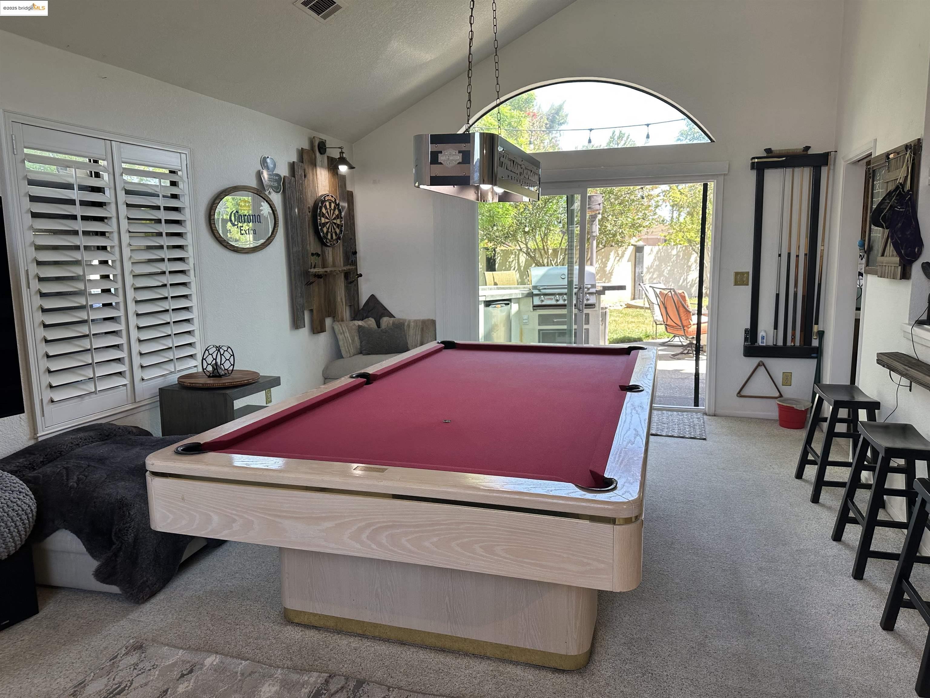 2070 Largo Ct