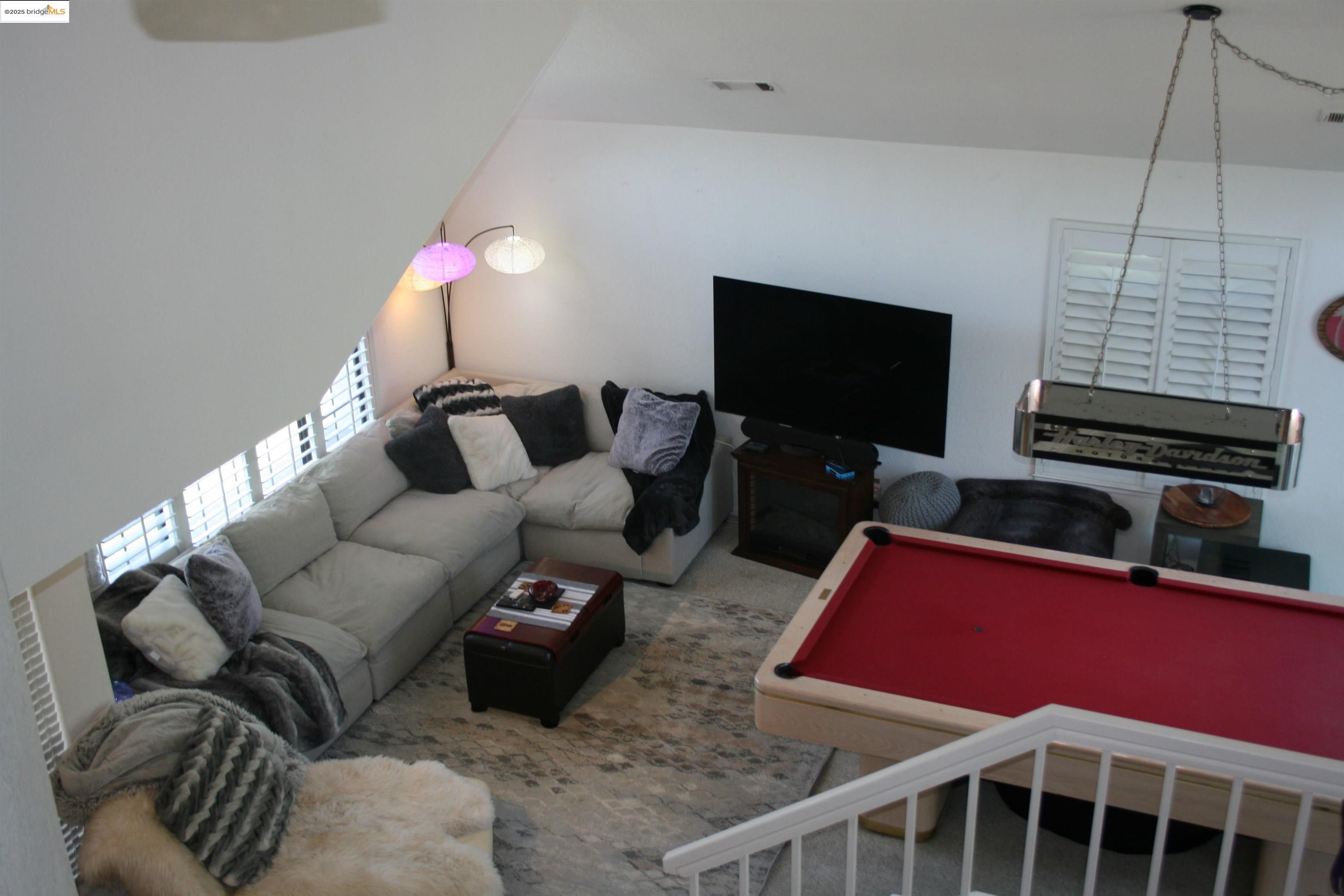 2070 Largo Ct