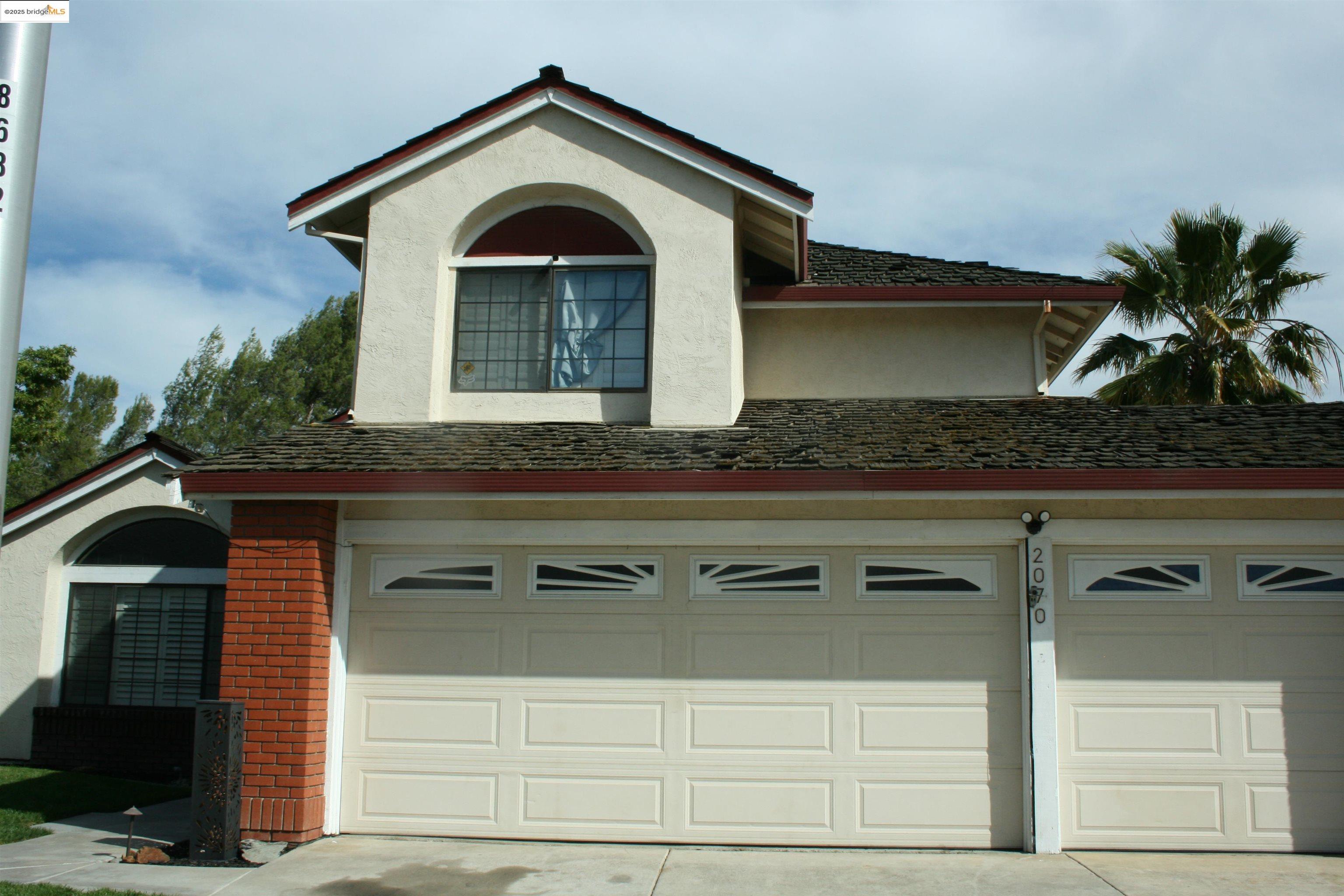 2070 Largo Ct