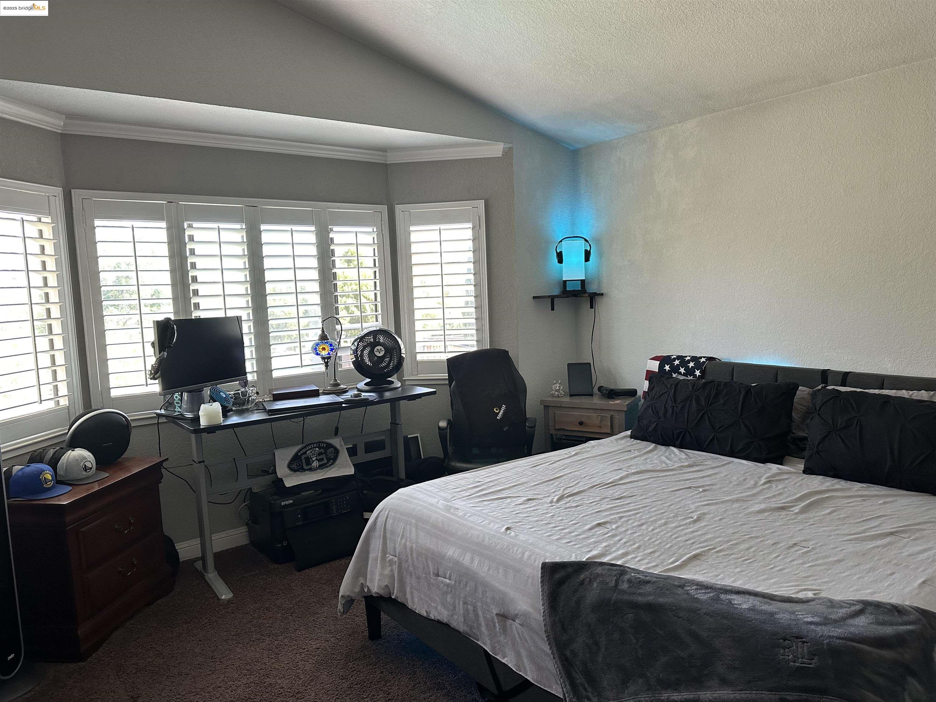 2070 Largo Ct