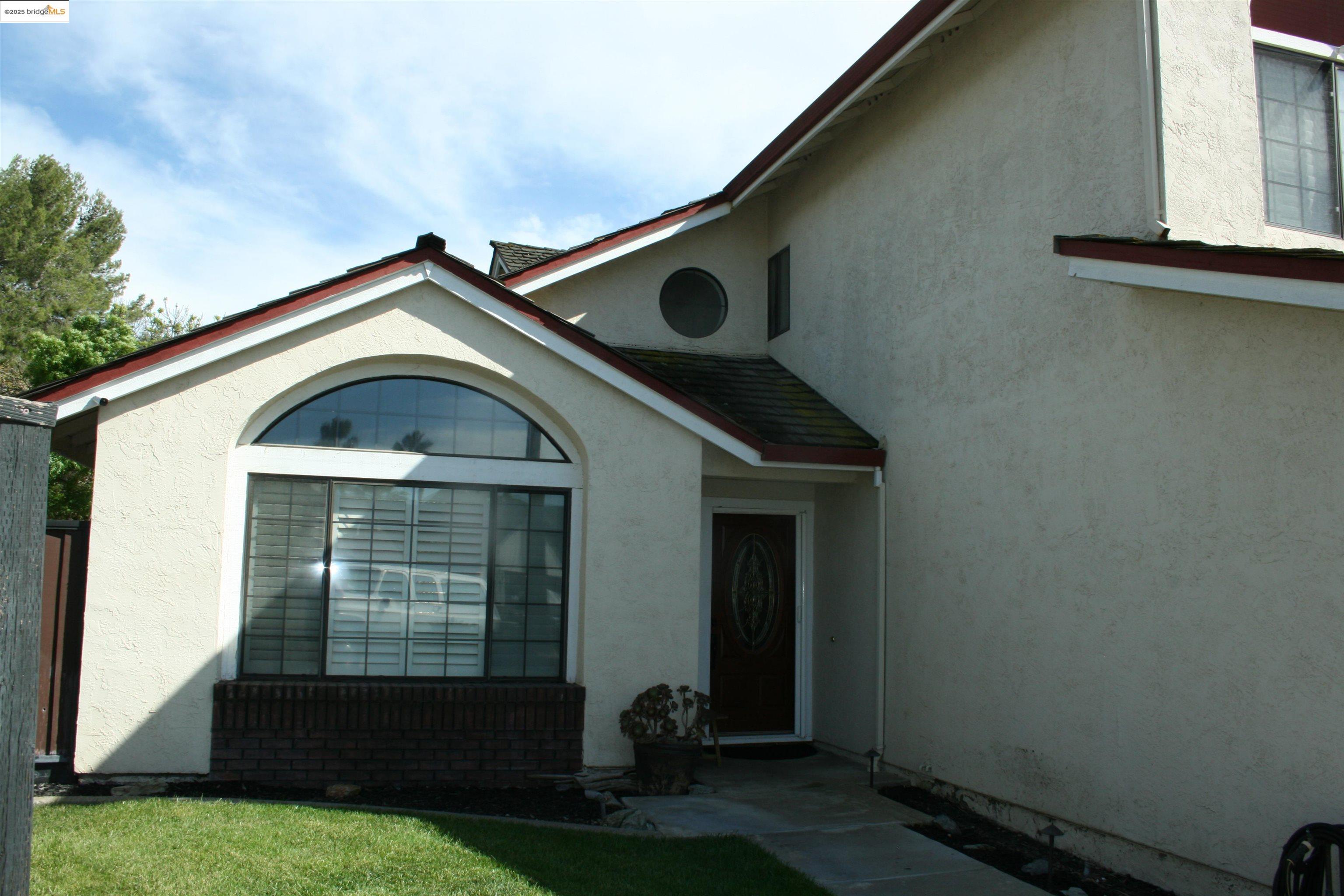 2070 Largo Ct
