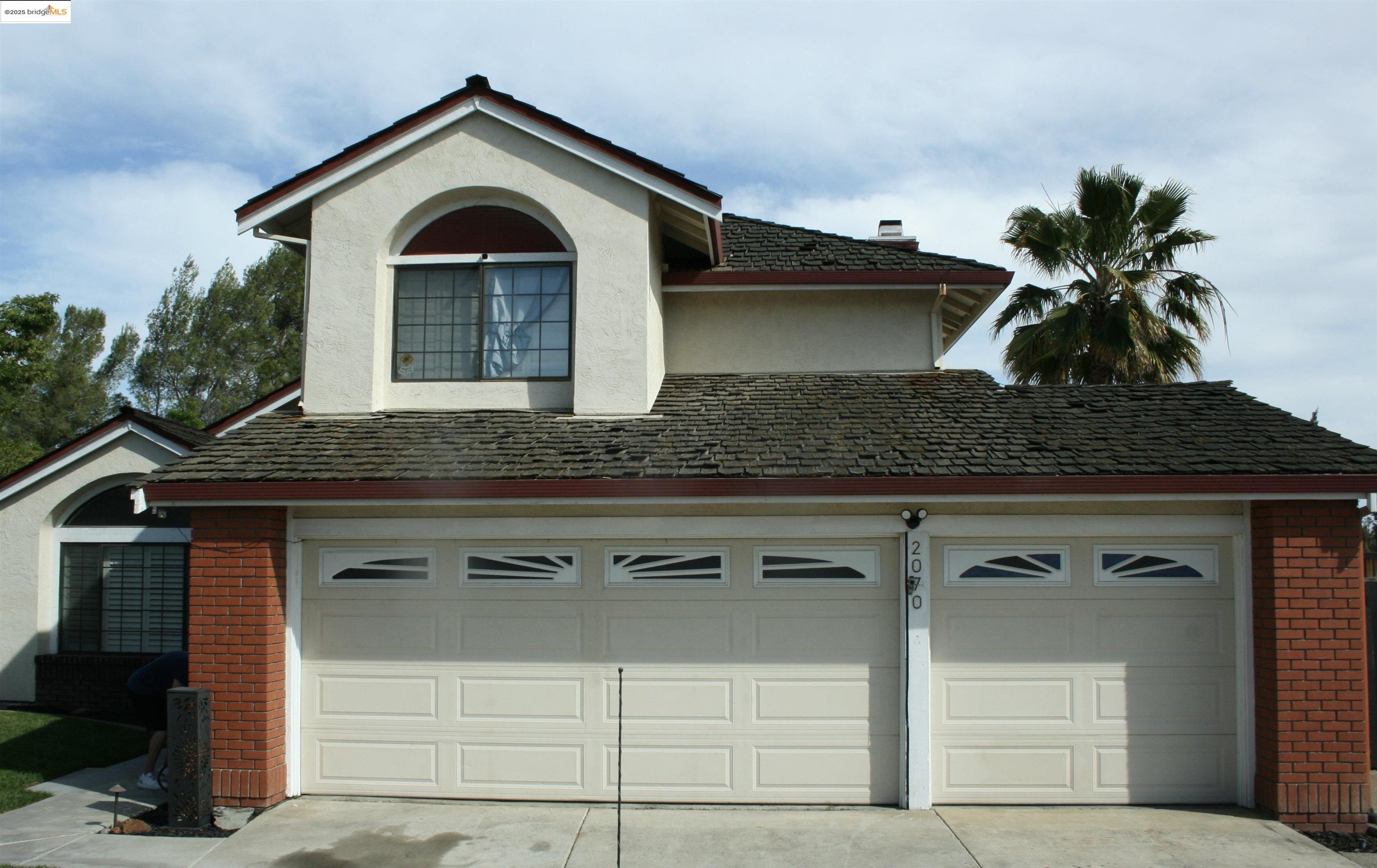 2070 Largo Ct