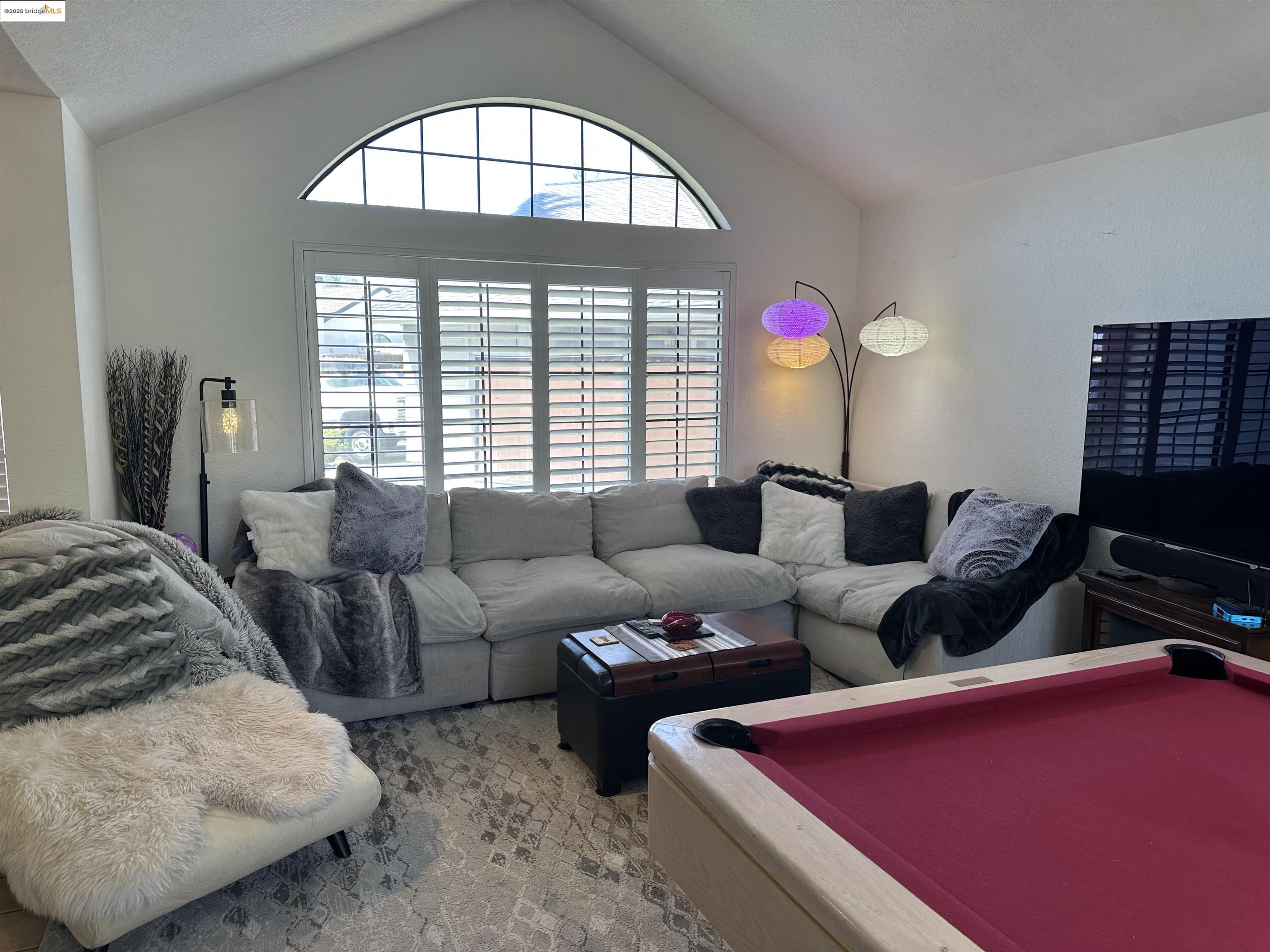 2070 Largo Ct