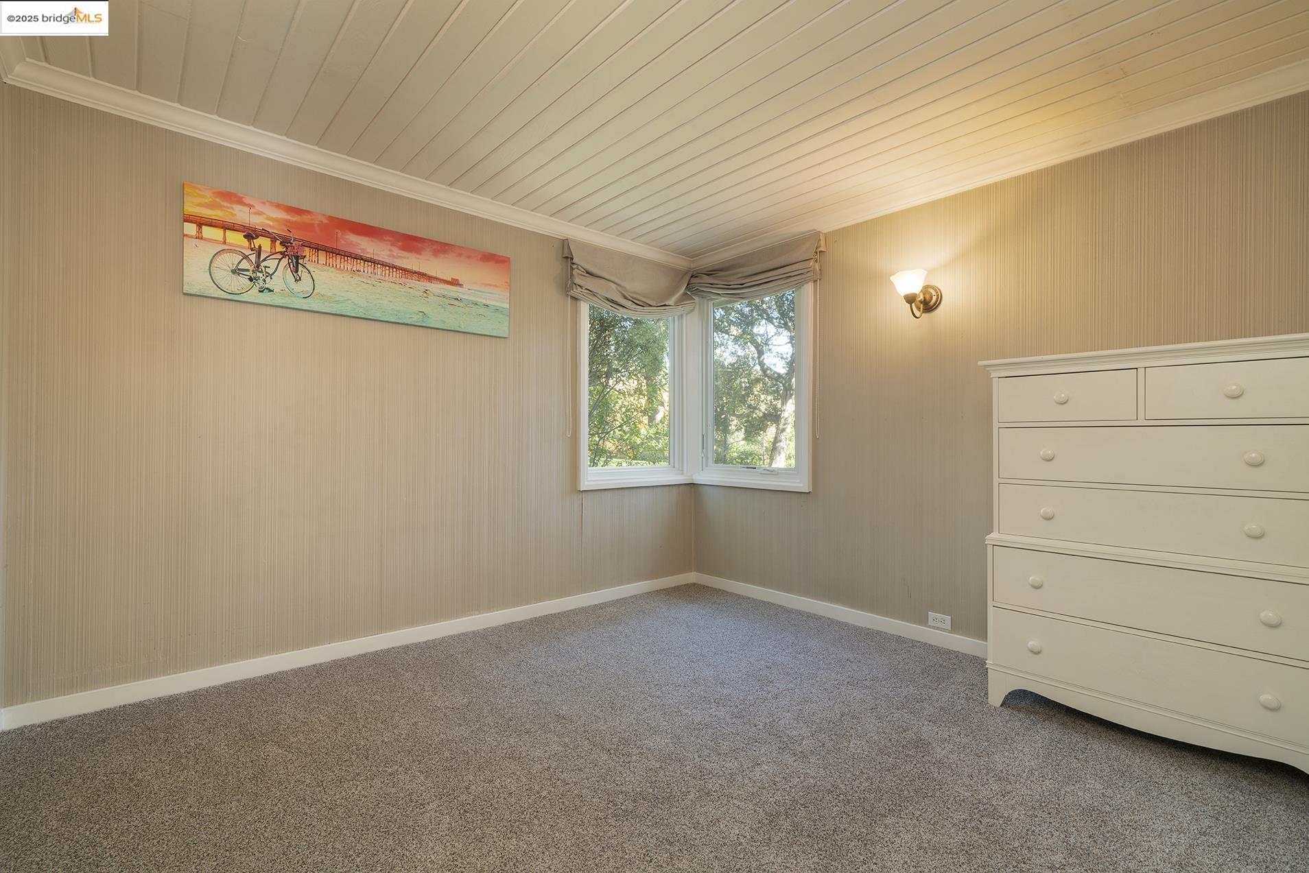 2500 Lunada Lane