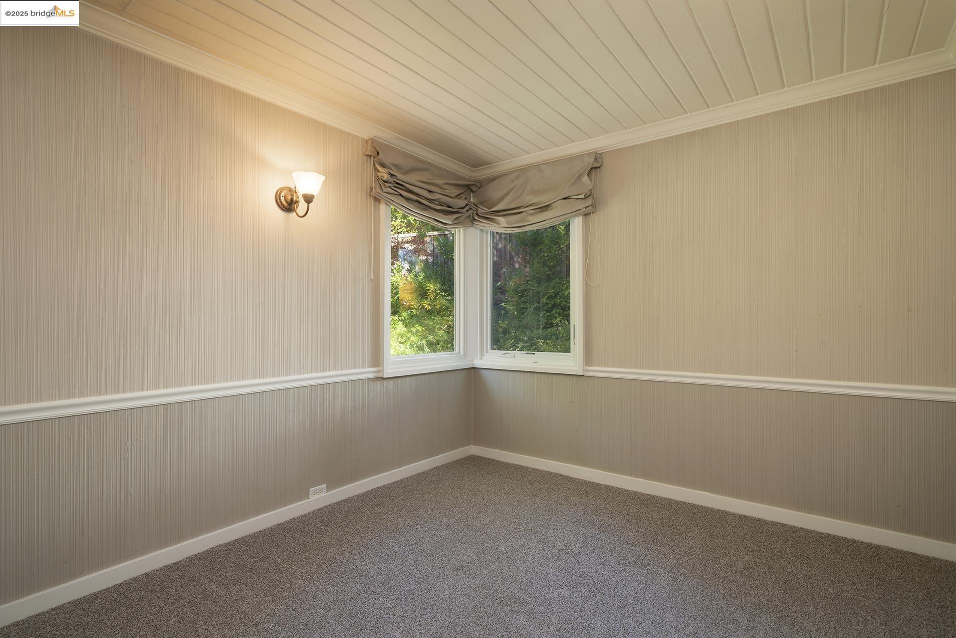 2500 Lunada Lane