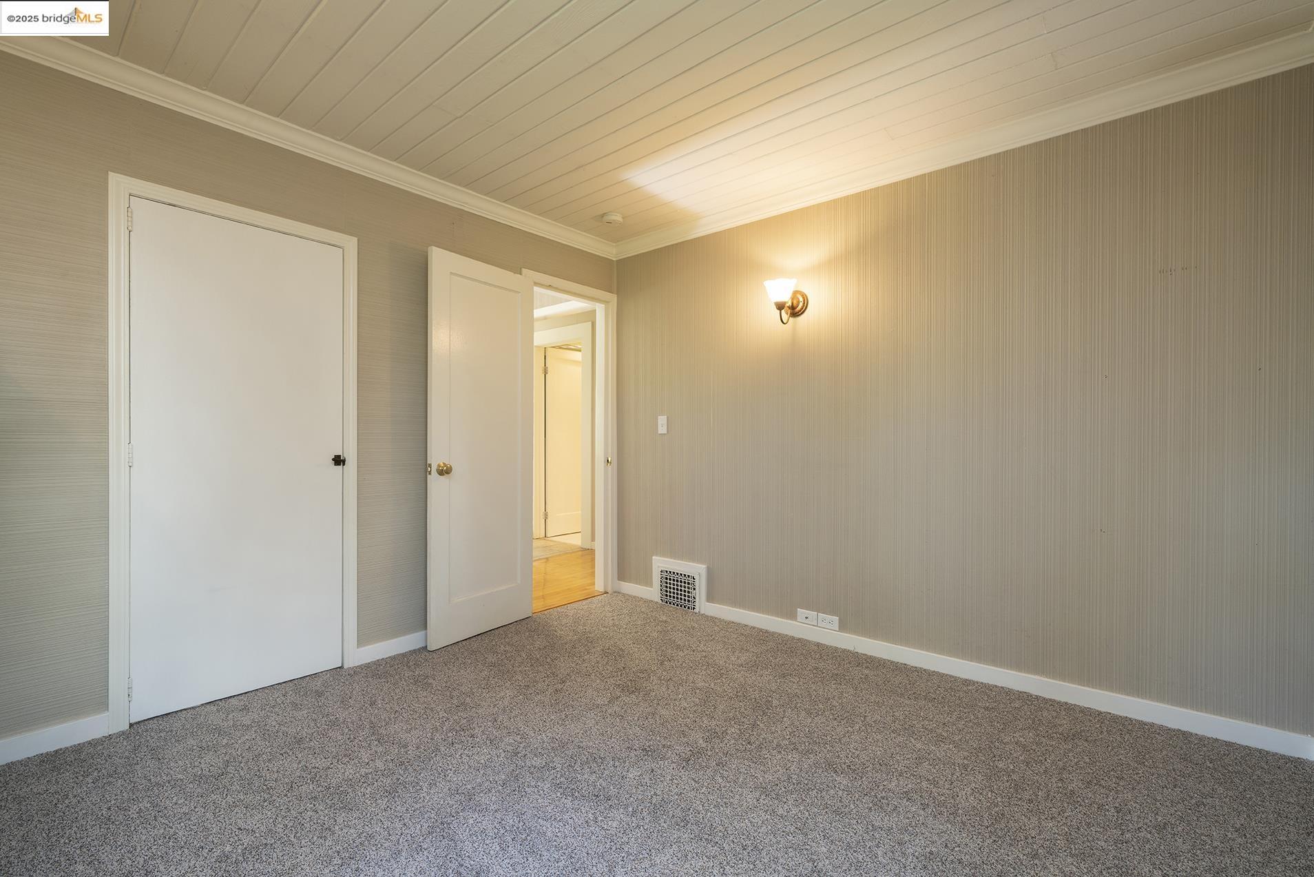 2500 Lunada Lane