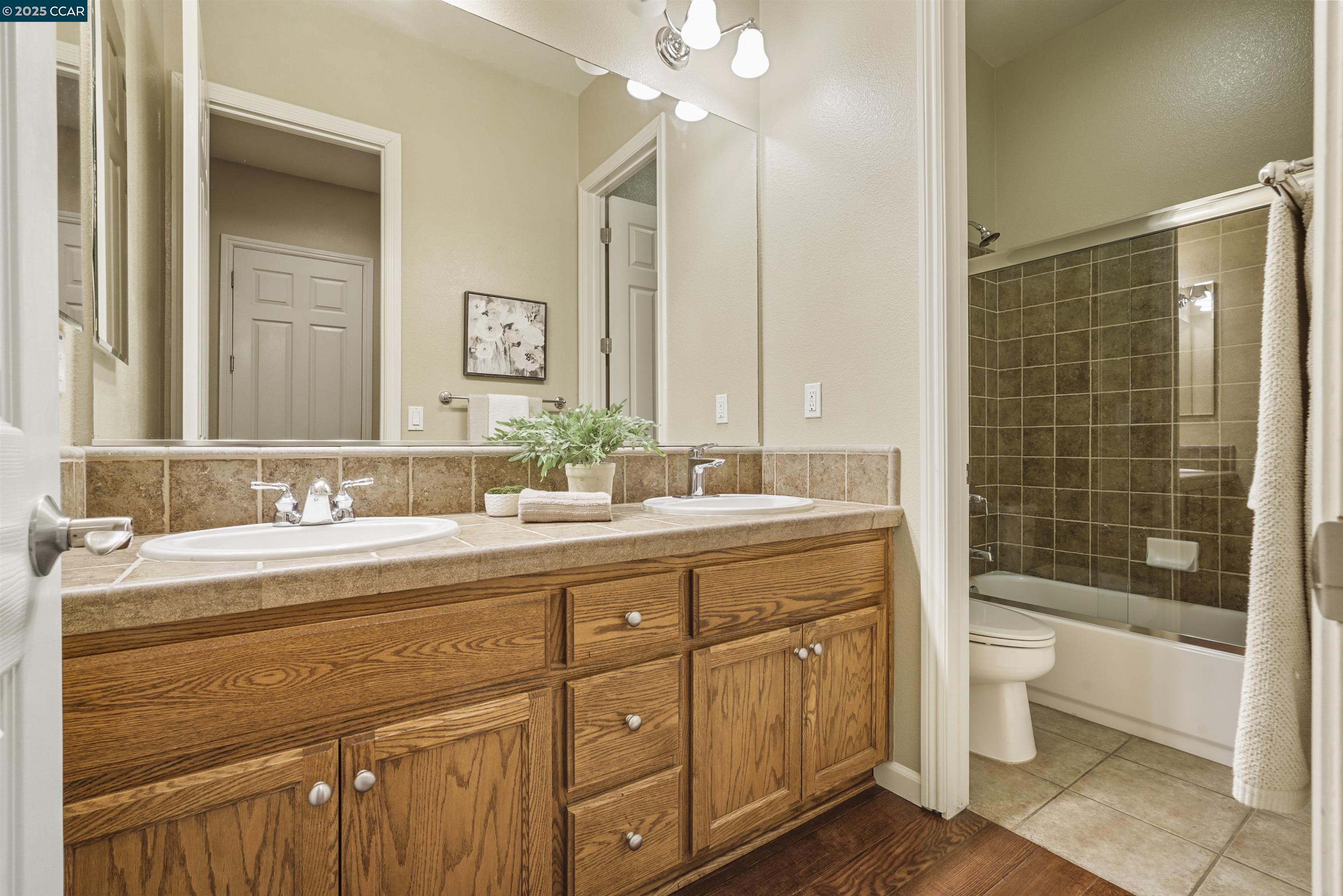 5648 Arcadia Cir