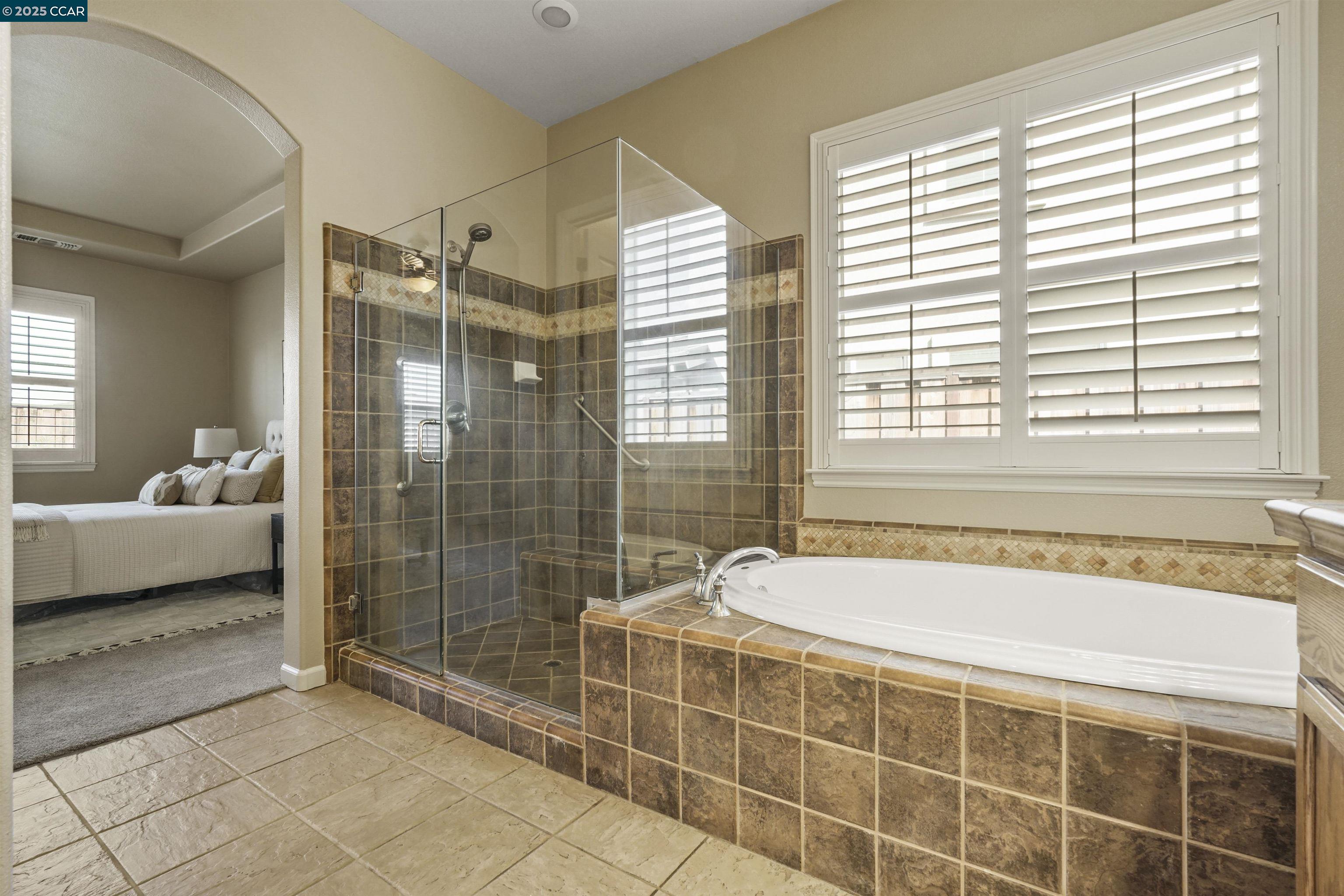 5648 Arcadia Cir