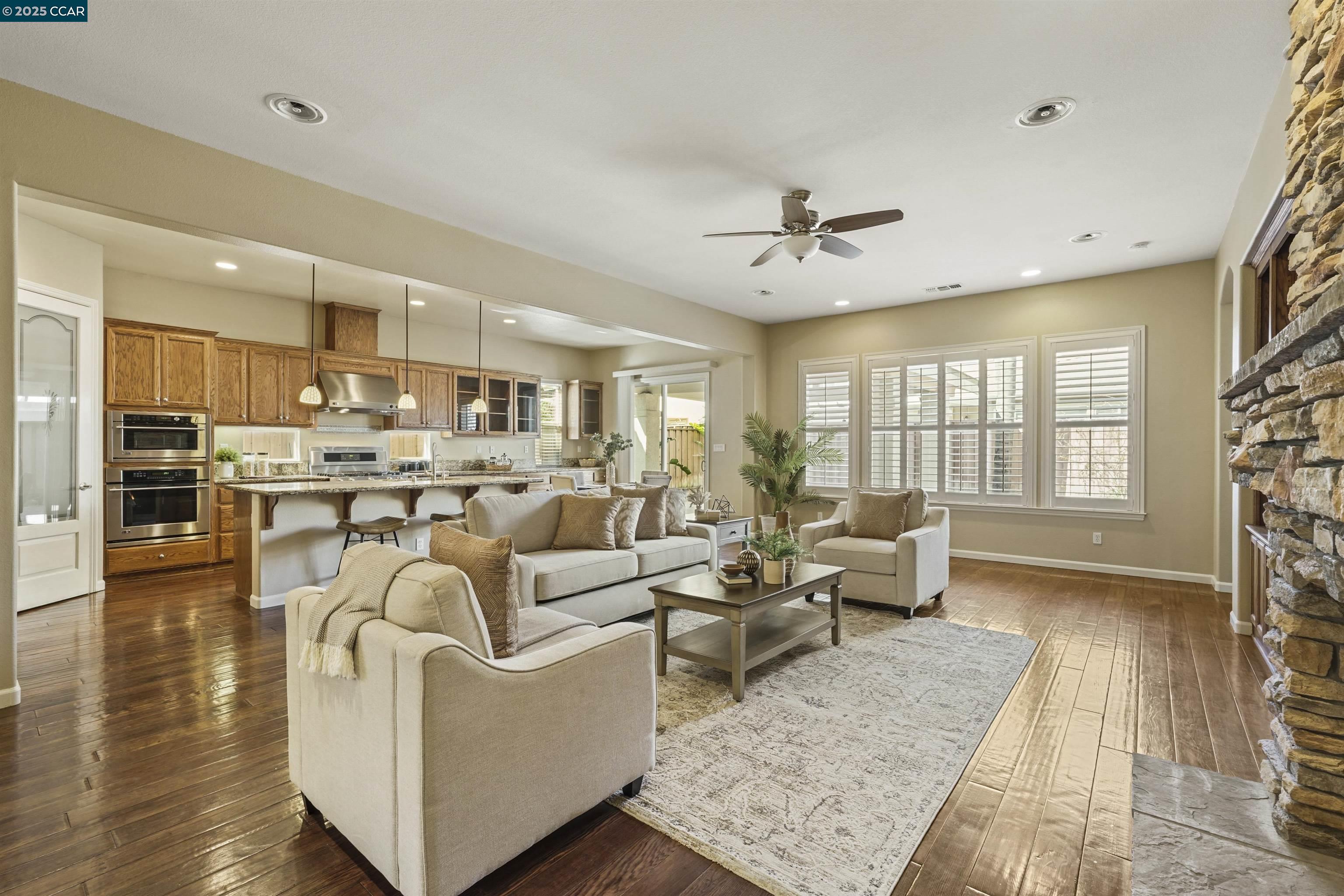 5648 Arcadia Cir