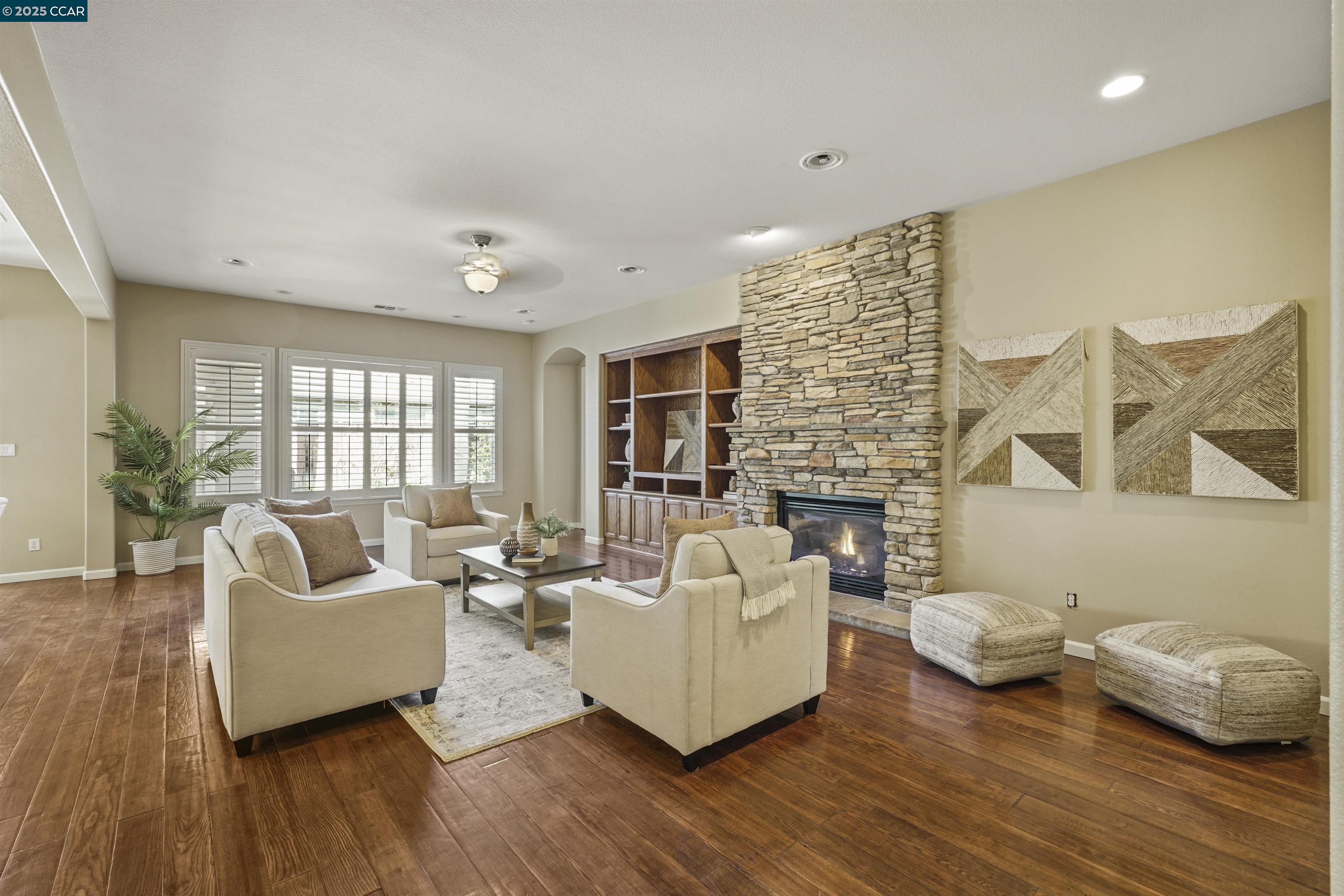 5648 Arcadia Cir