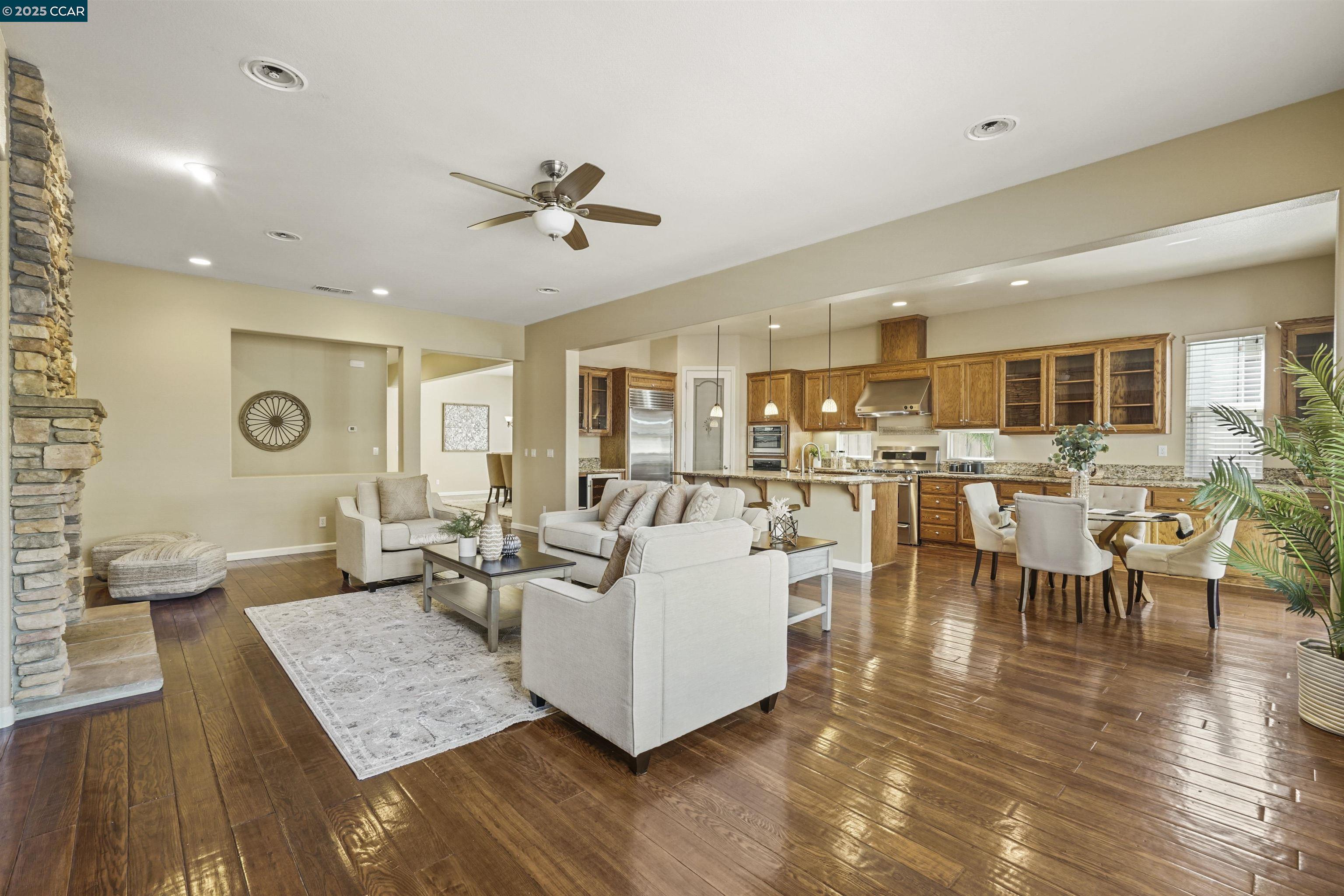 5648 Arcadia Cir