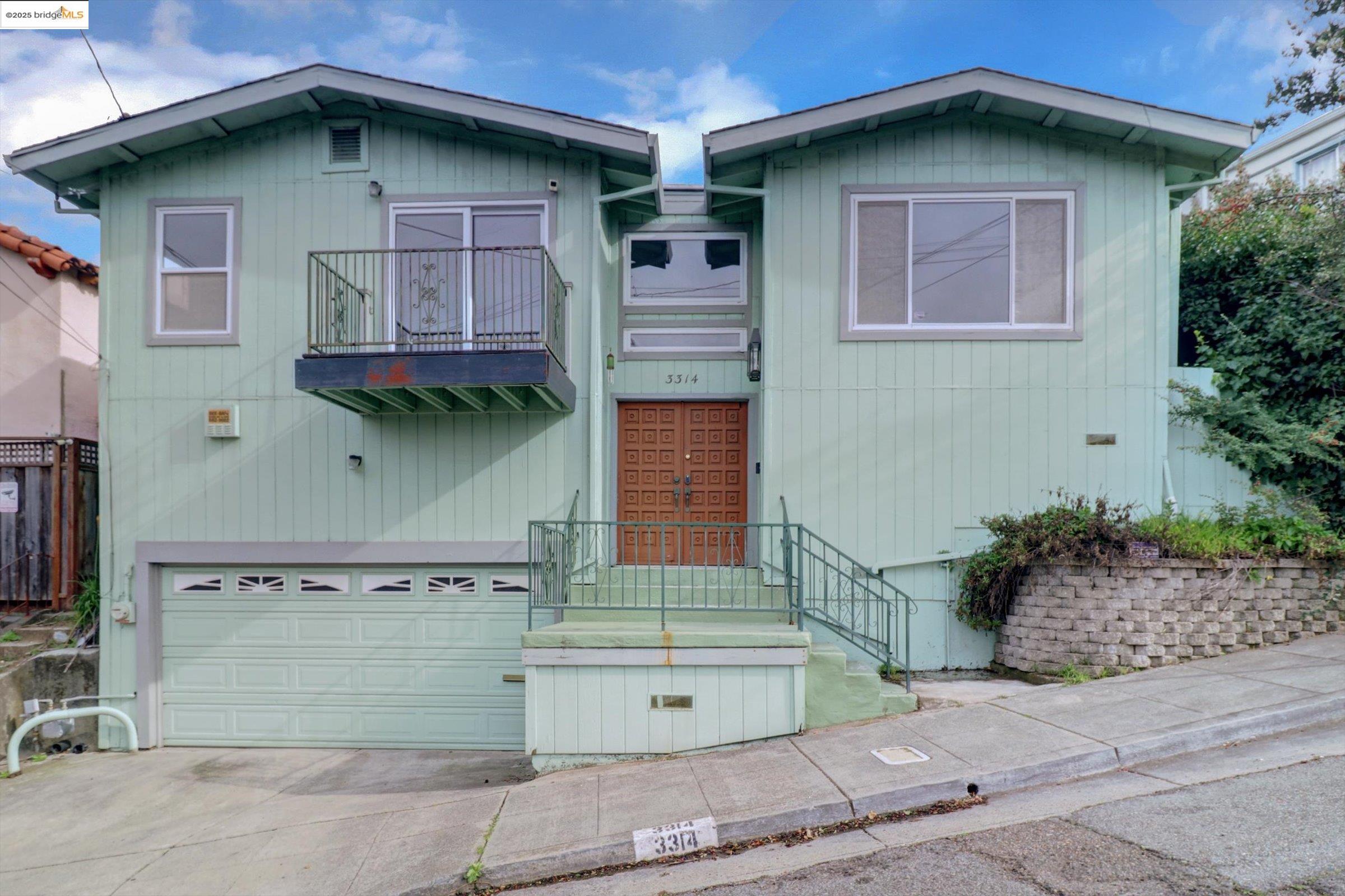 3314 Storer Ave