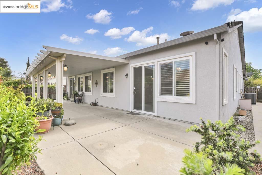 1617 Highland Way