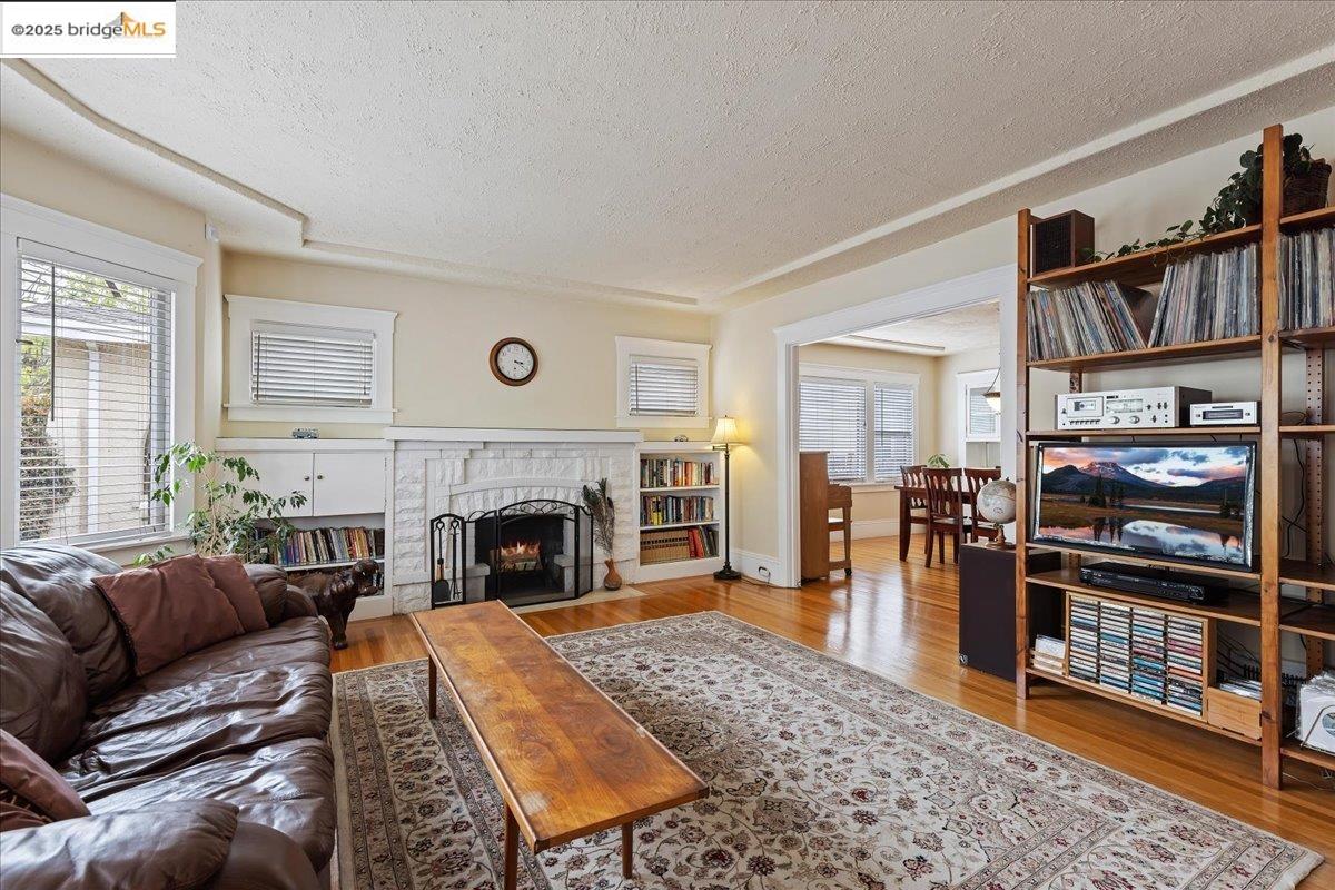 2507 Havenscourt Blvd