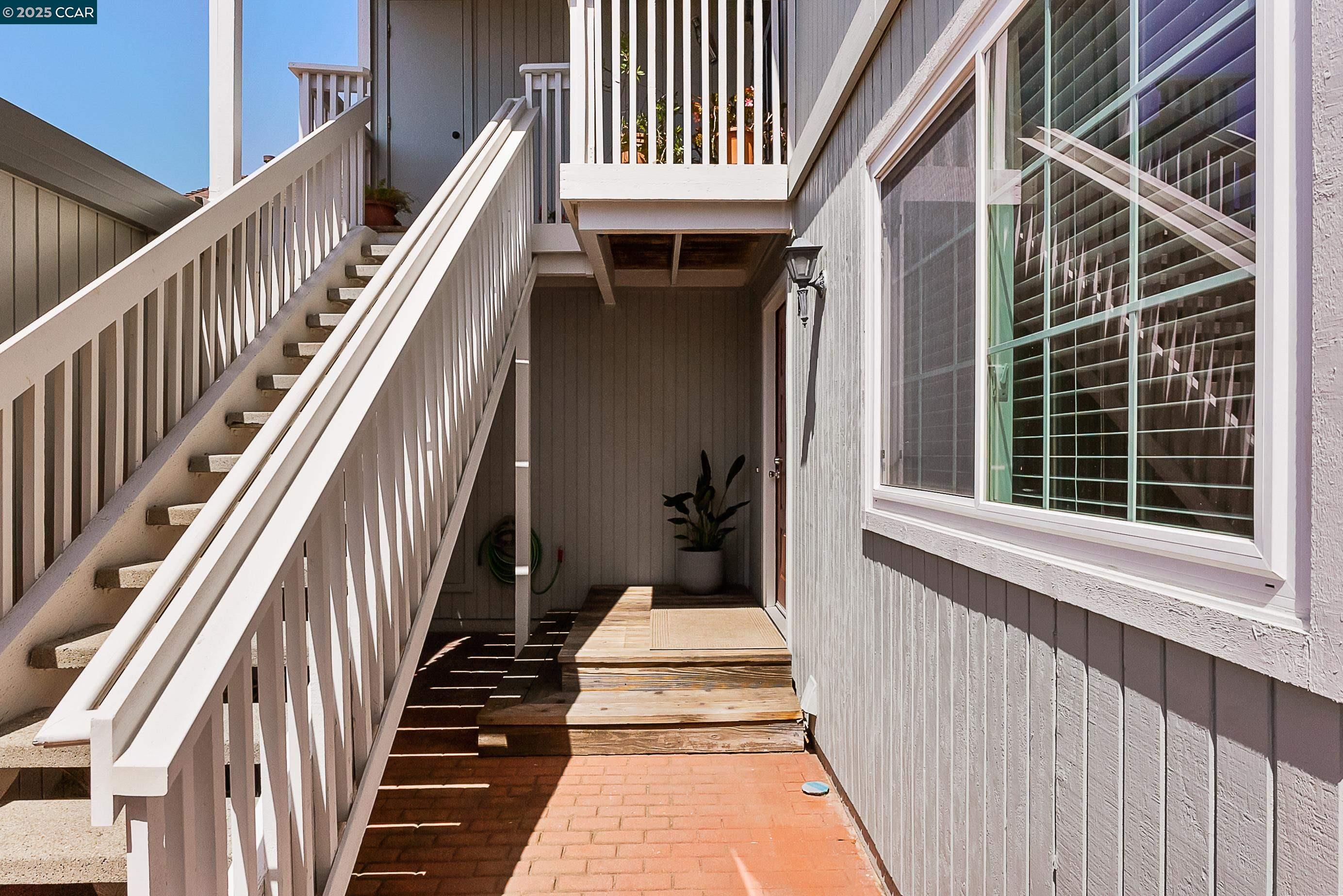 1817 Shirley Dr