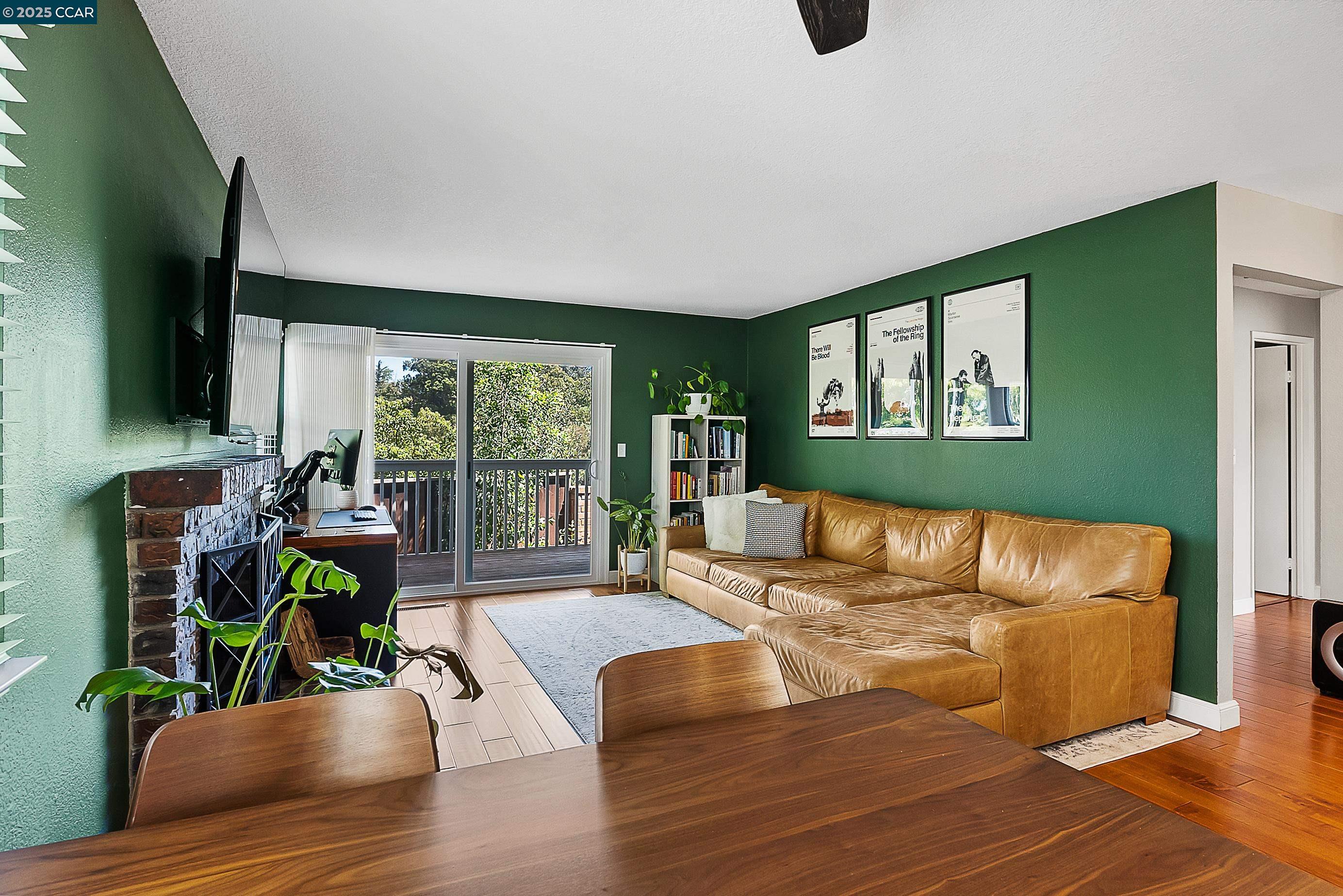 1817 Shirley Dr