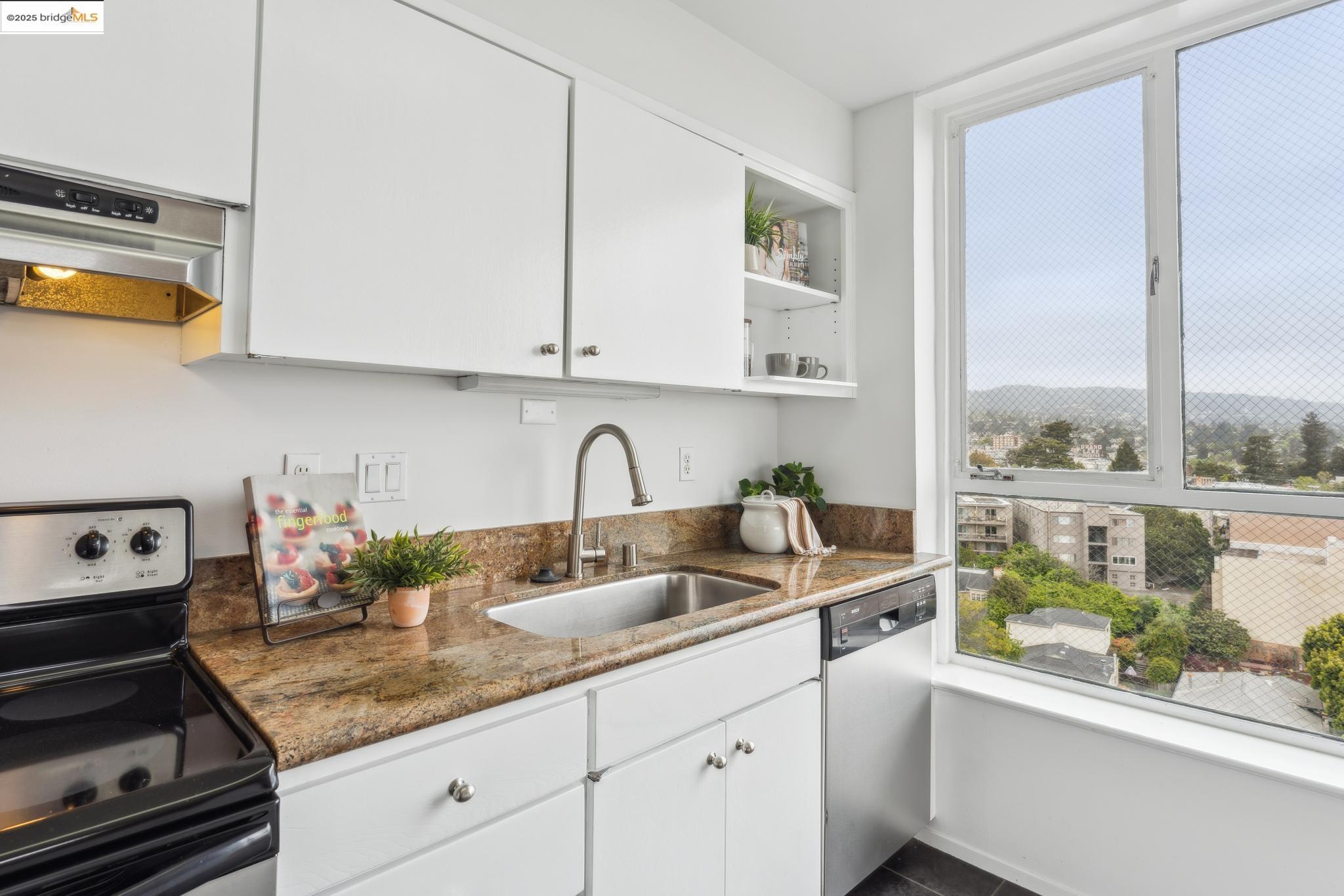 320 Lee St # 805