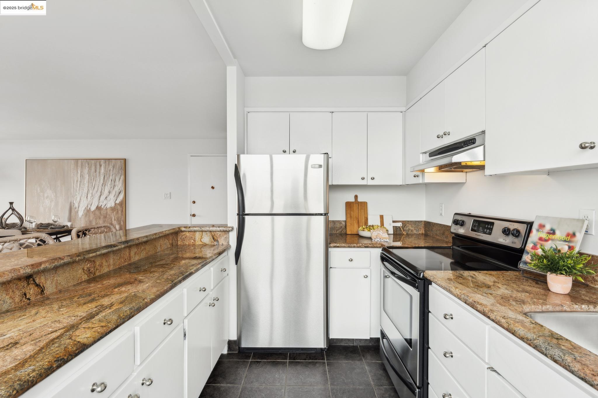 320 Lee St # 805