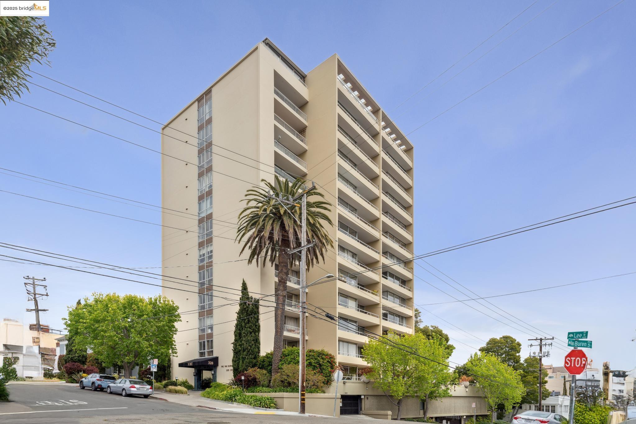 320 Lee St # 805